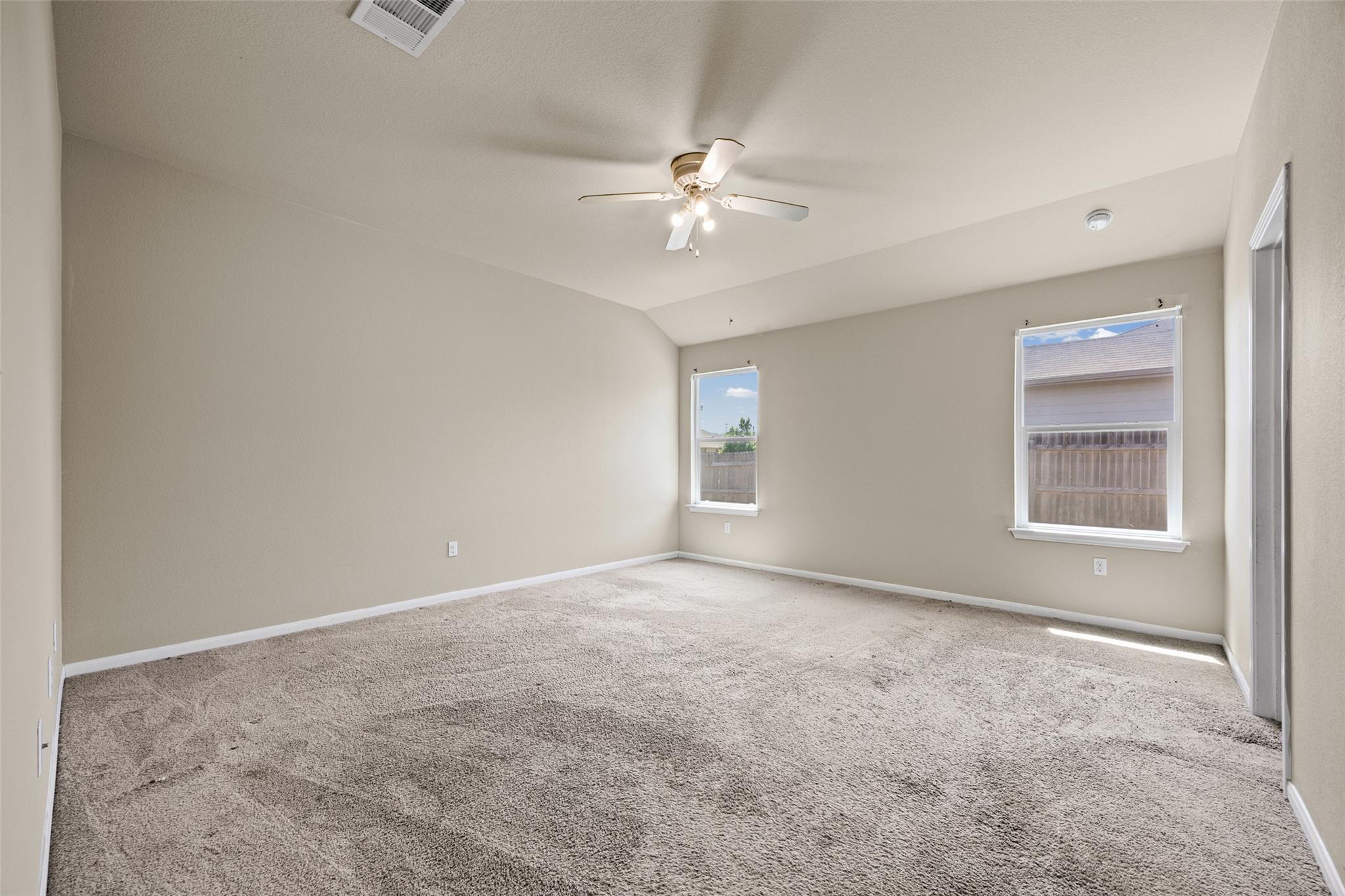 111 Hess Dr, Kyle, TX 78640