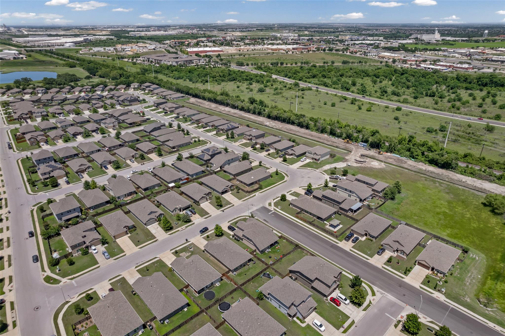 111 Hess Dr, Kyle, TX 78640