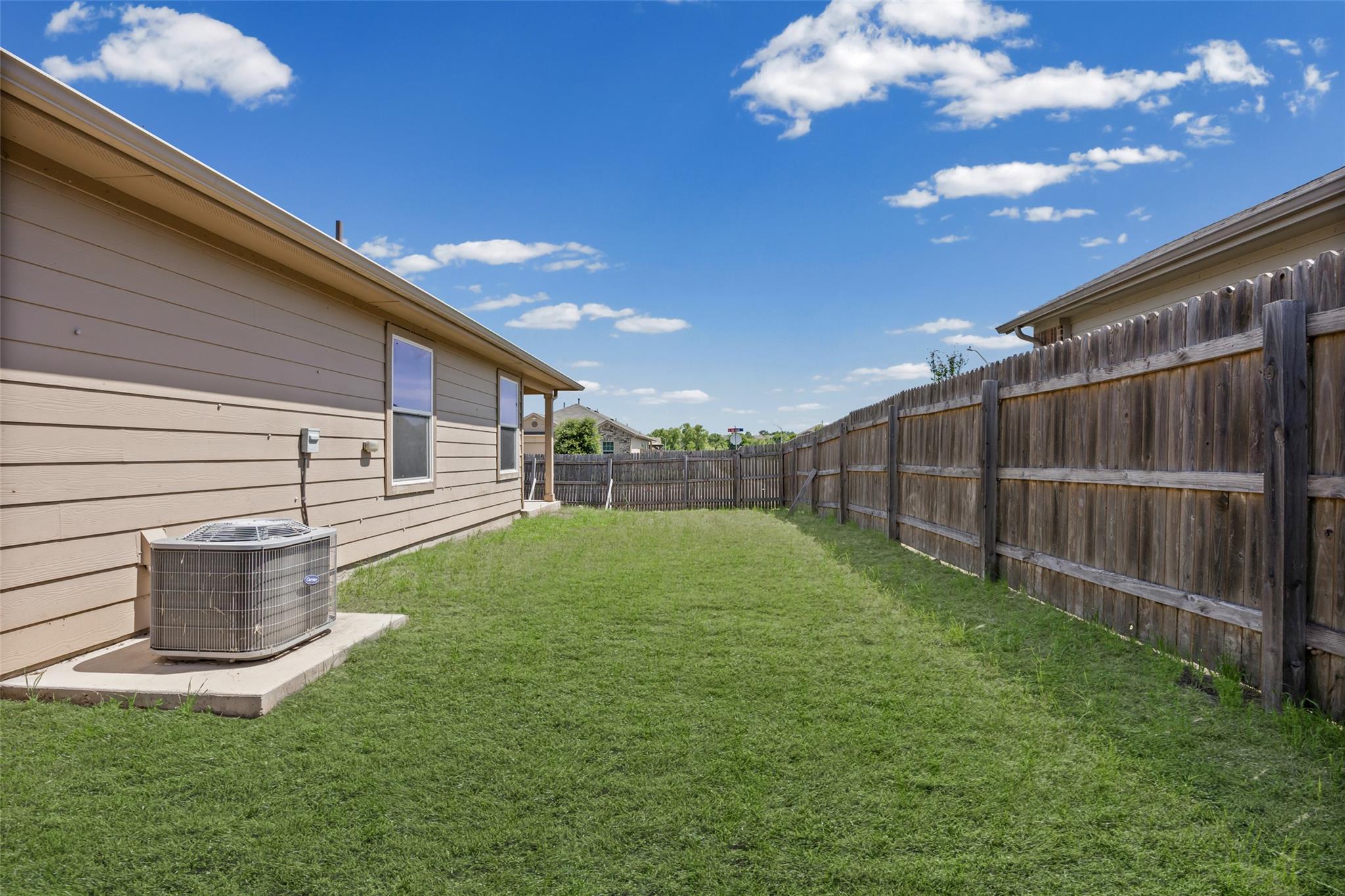 111 Hess Dr, Kyle, TX 78640