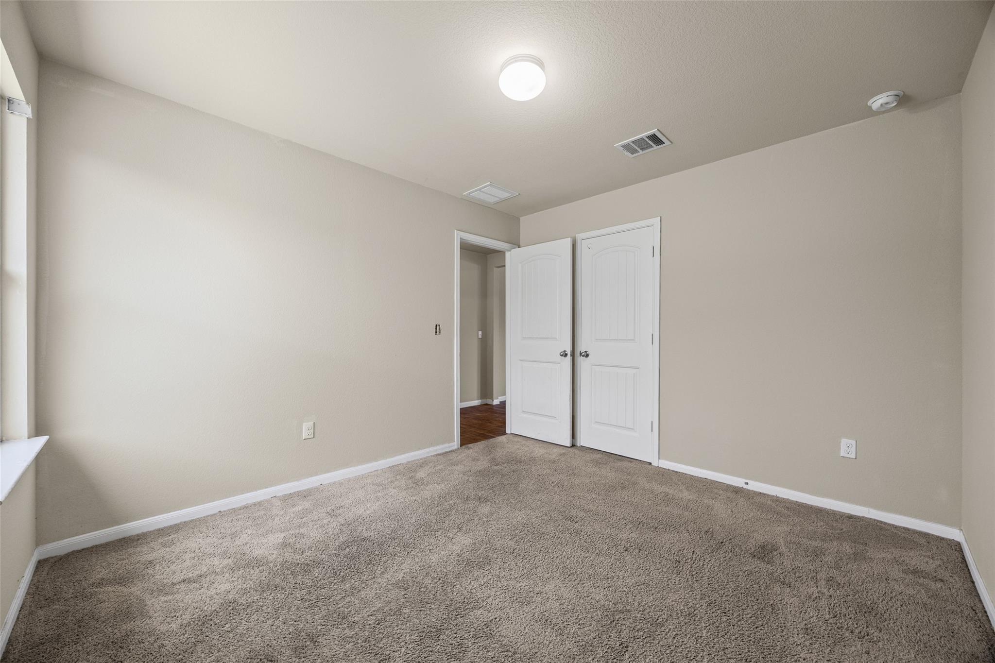 111 Hess Dr, Kyle, TX 78640