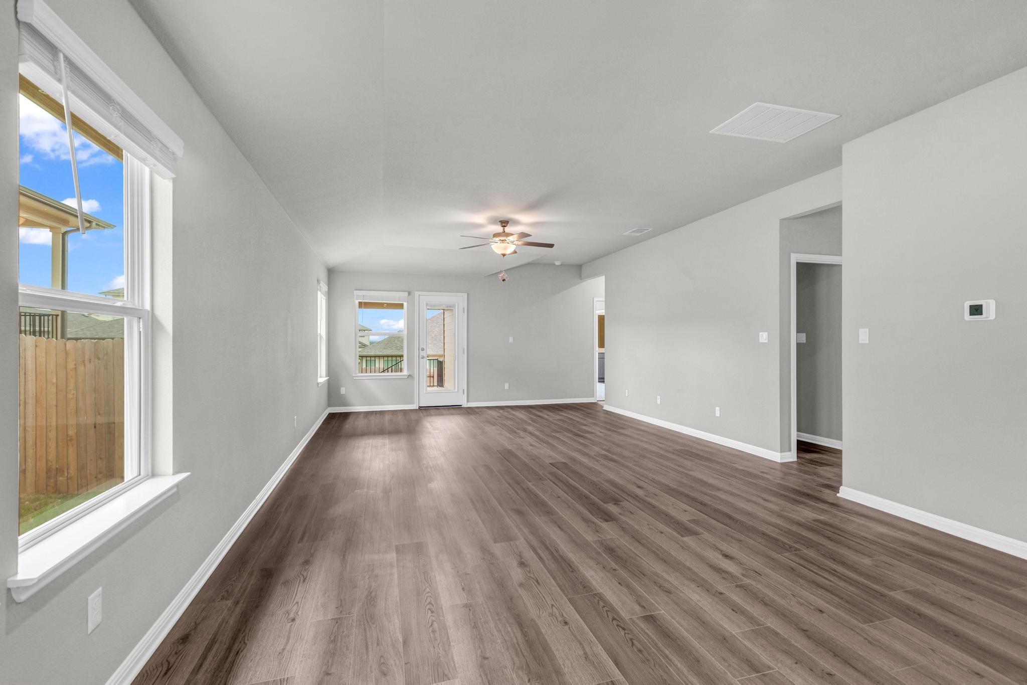 386 El Capitan Loop, Dripping Springs, TX 78620