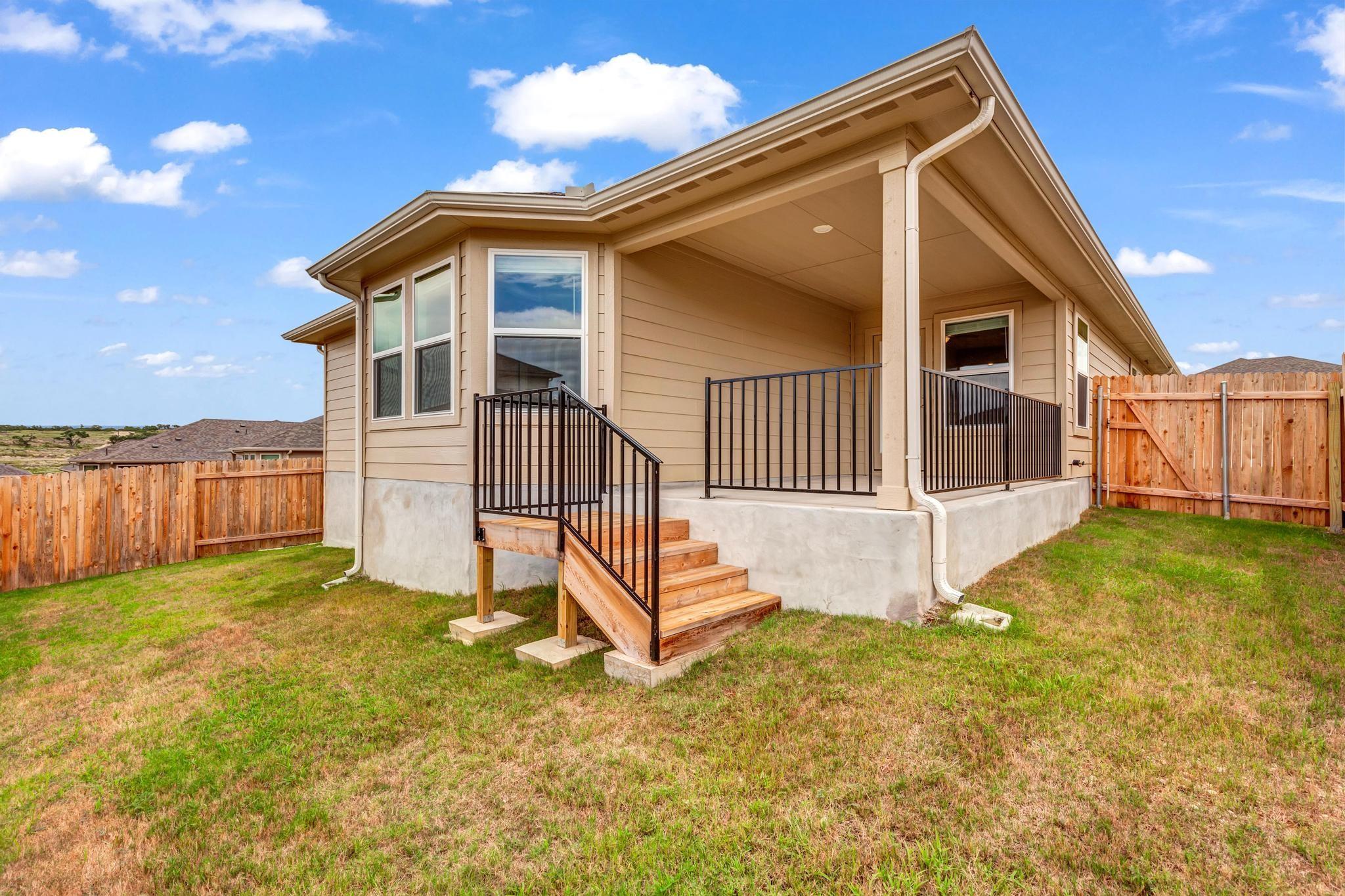 386 El Capitan Loop, Dripping Springs, TX 78620
