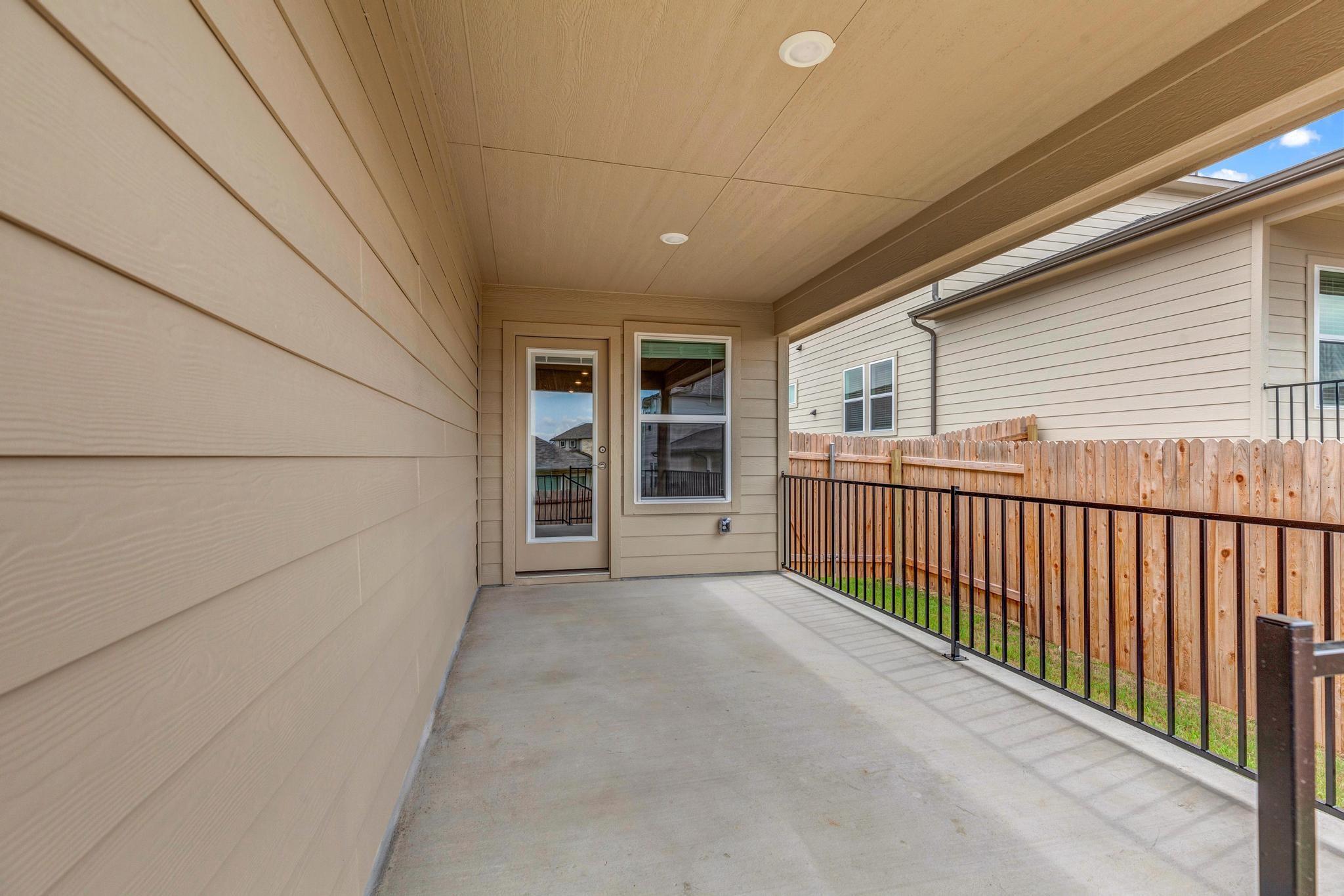 386 El Capitan Loop, Dripping Springs, TX 78620