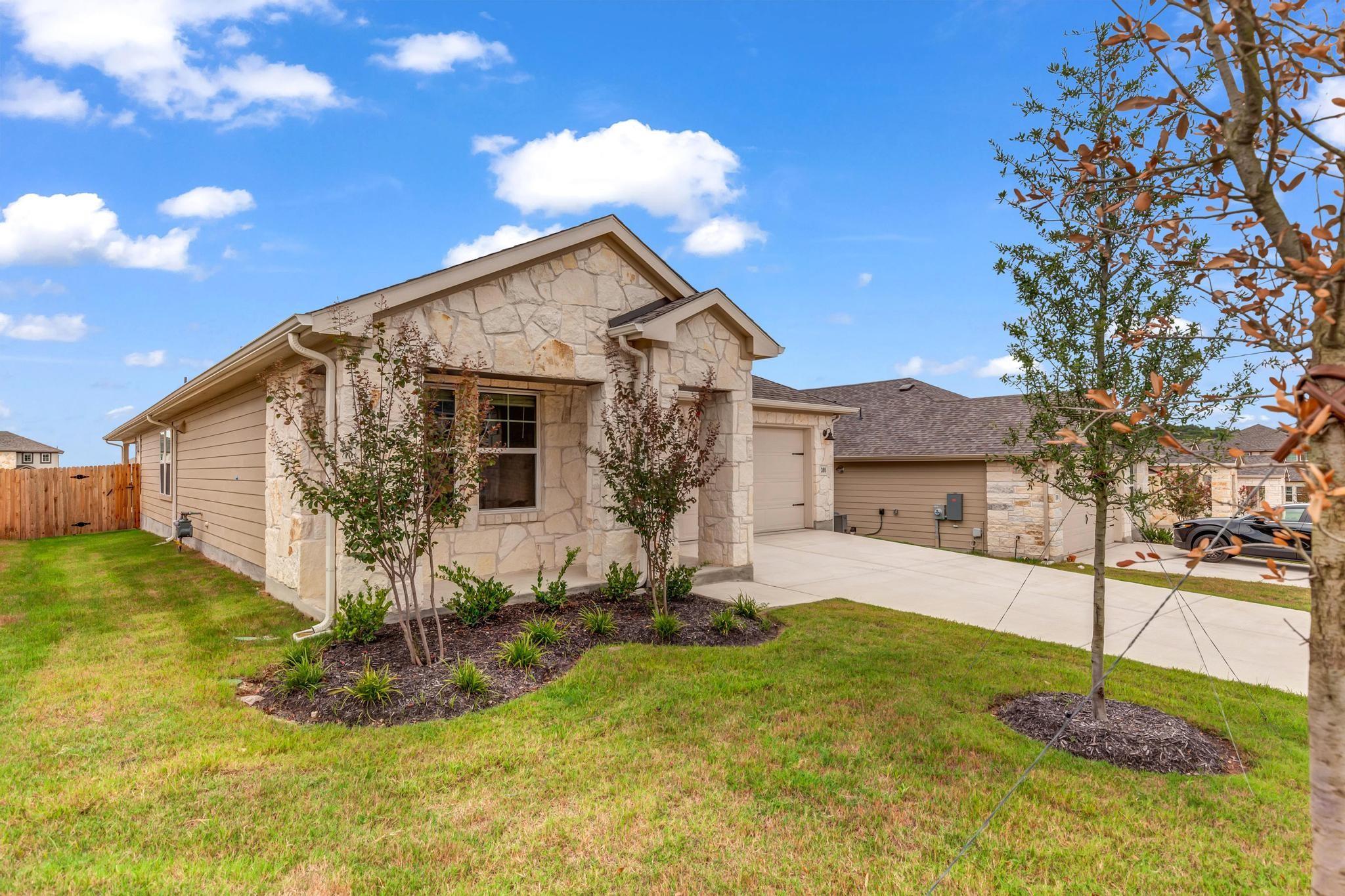 386 El Capitan Loop, Dripping Springs, TX 78620