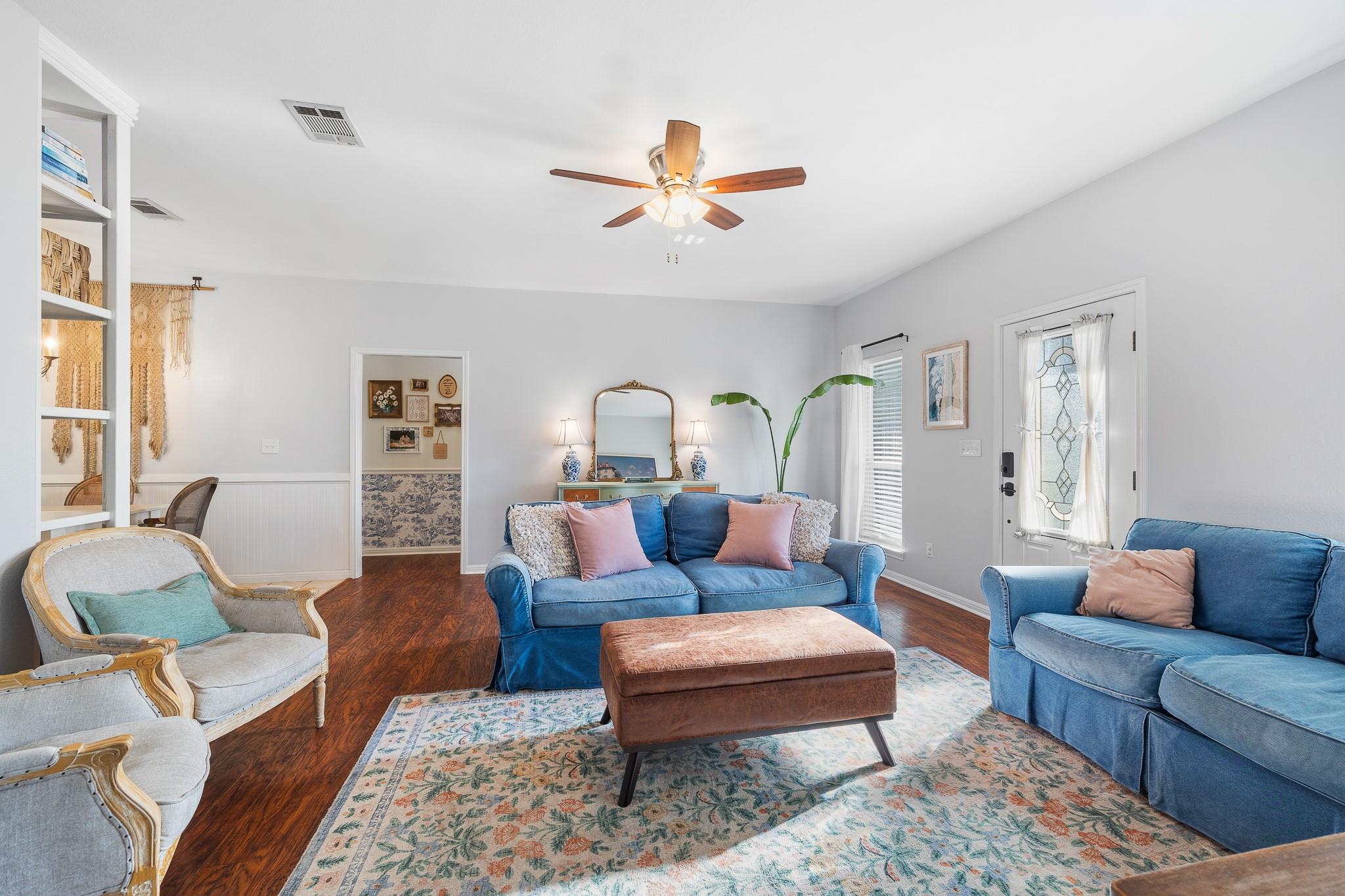 8011 Scenic Brook Dr, Austin, TX 78736