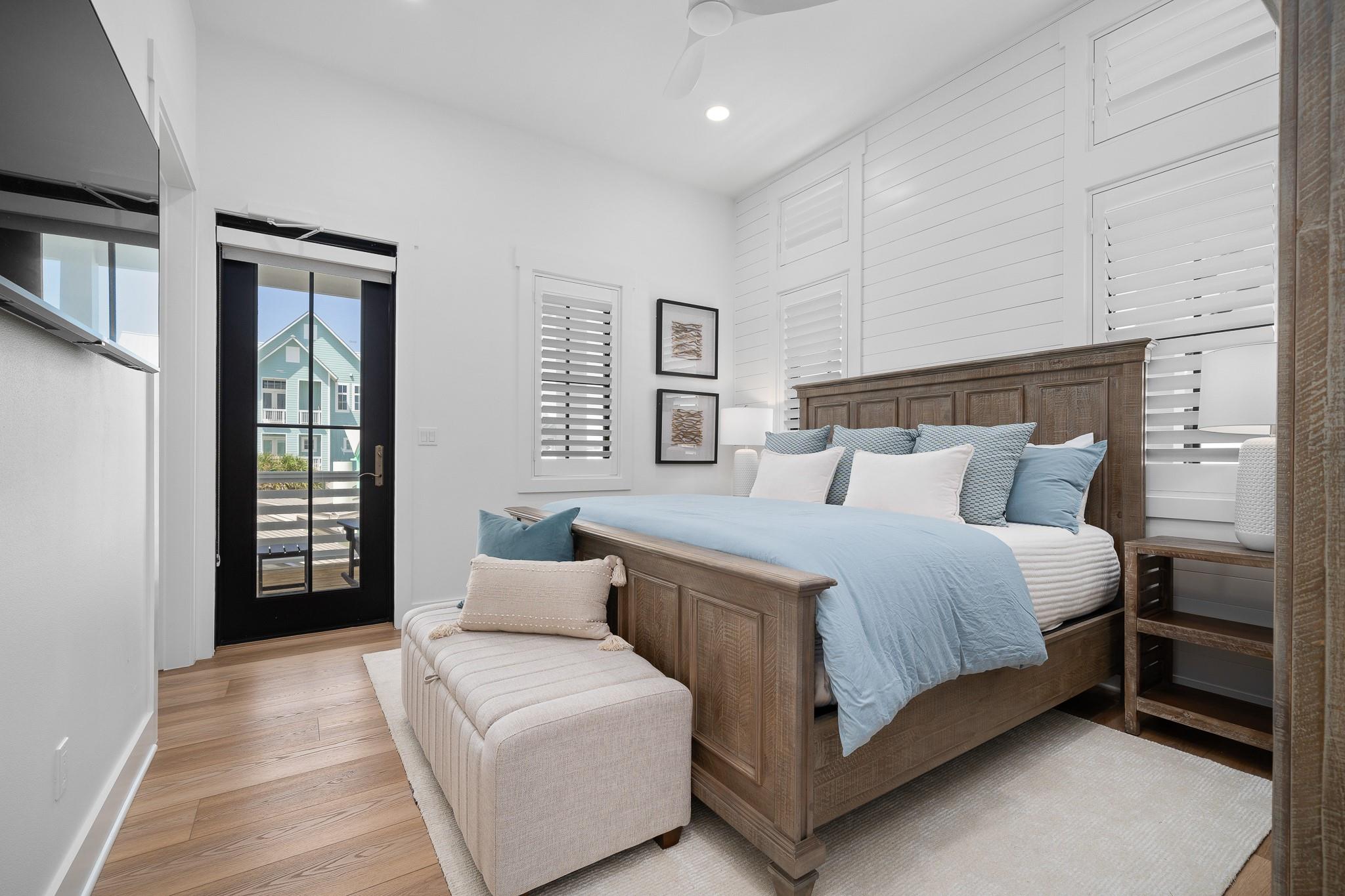165 Triton Ln, Port Aransas, TX 78373