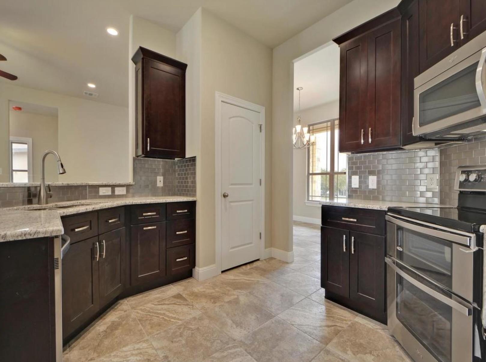 208 Venture Blvd S, Point Venture, TX 78645