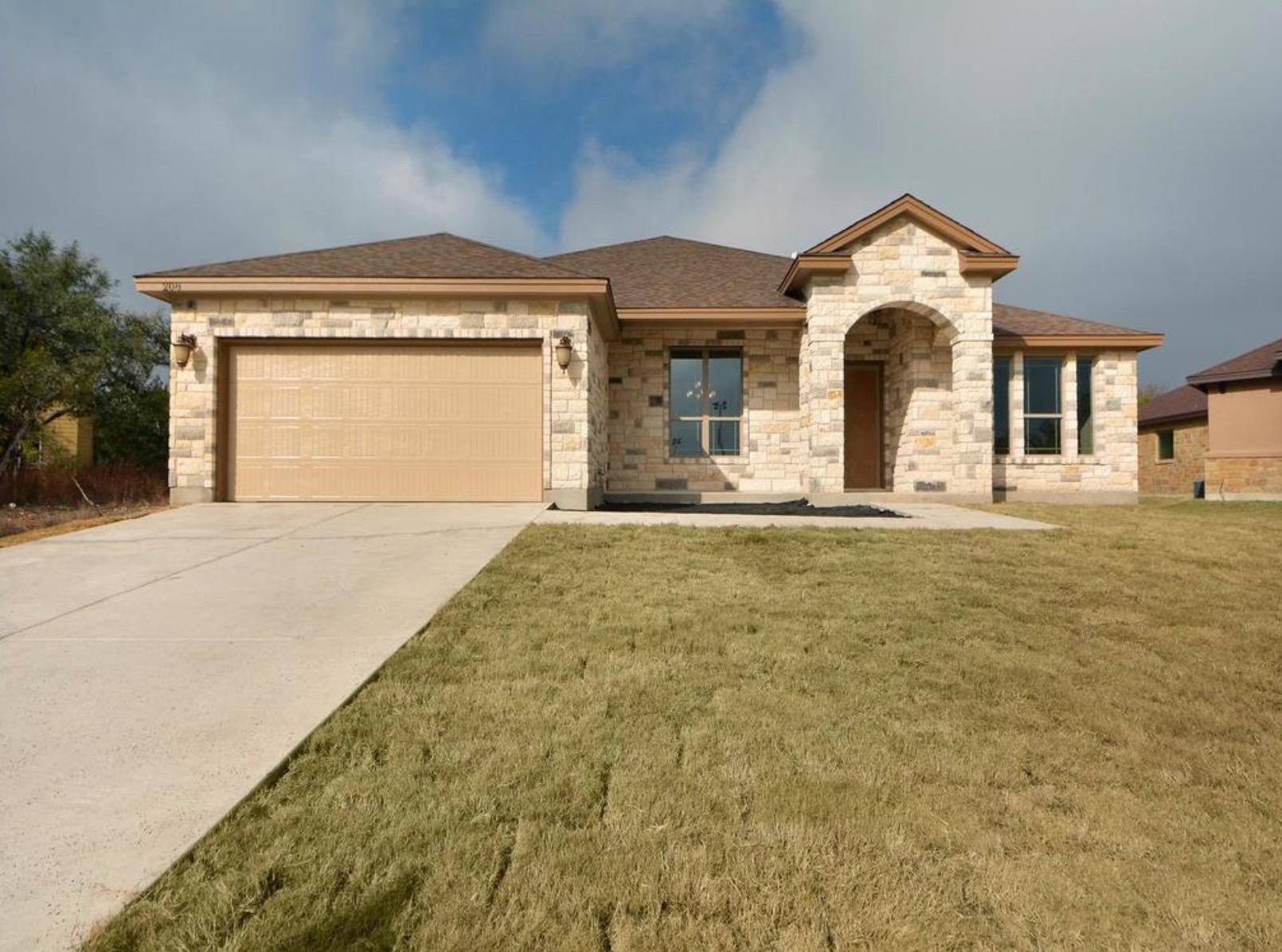 208 Venture Blvd S, Point Venture, TX 78645