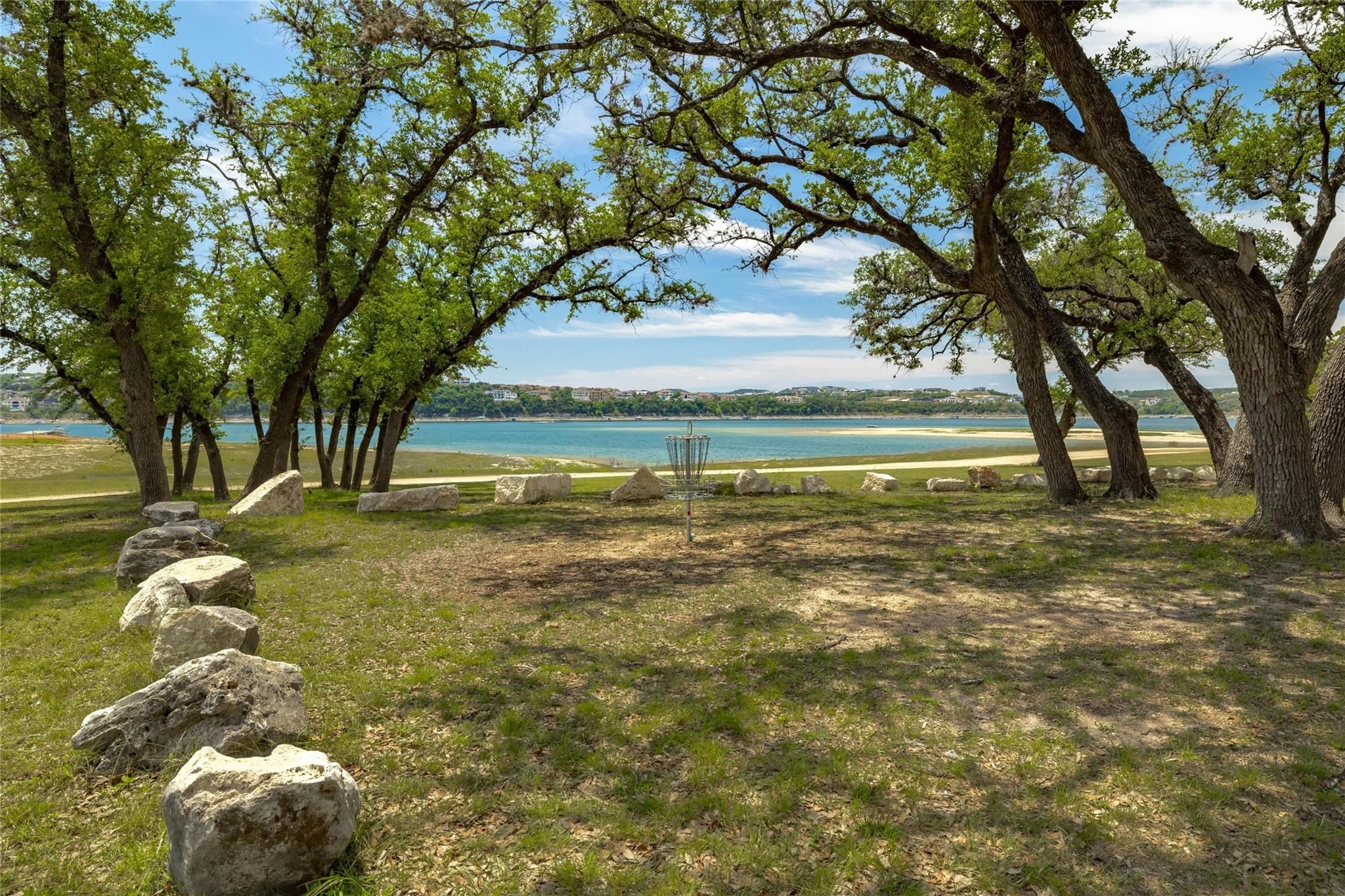 208 Venture Blvd S, Point Venture, TX 78645