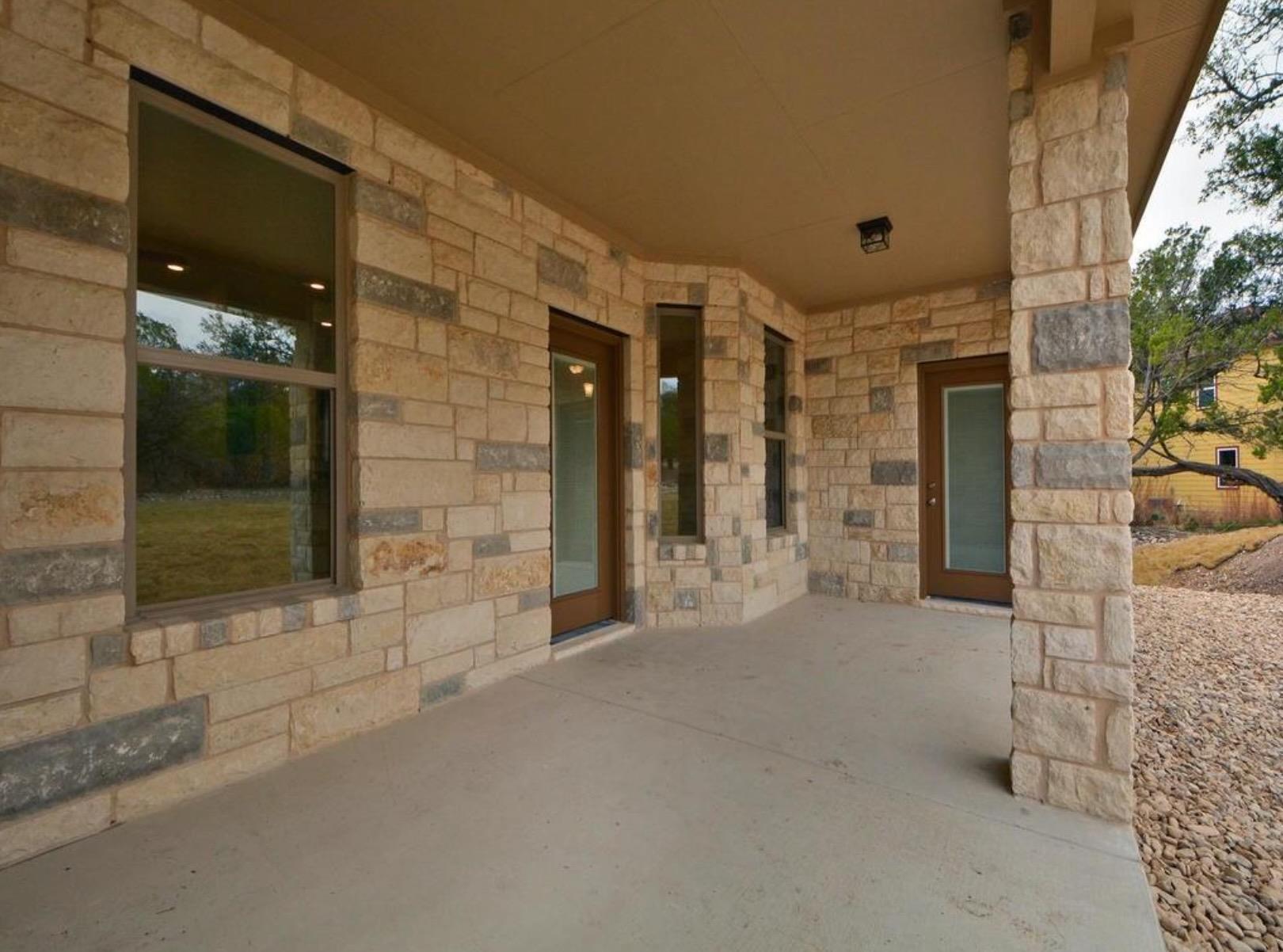 208 Venture Blvd S, Point Venture, TX 78645