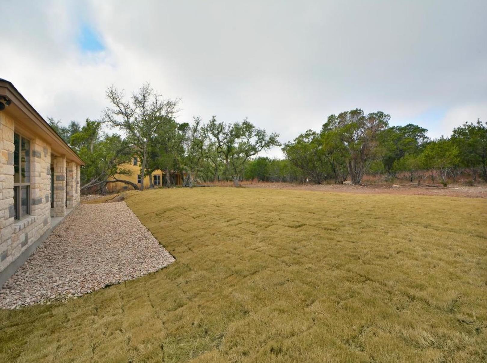 208 Venture Blvd S, Point Venture, TX 78645