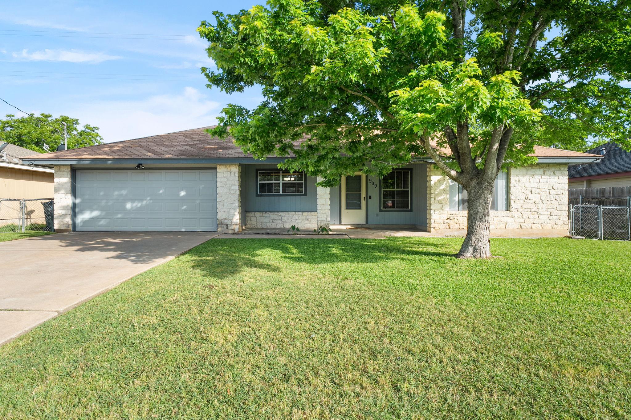 909 Garden View Dr, Georgetown, TX 78628