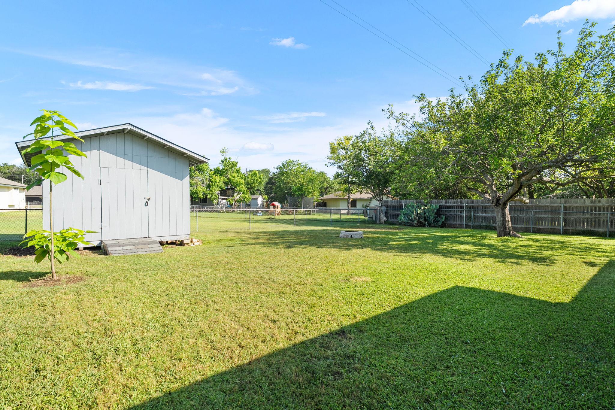 909 Garden View Dr, Georgetown, TX 78628