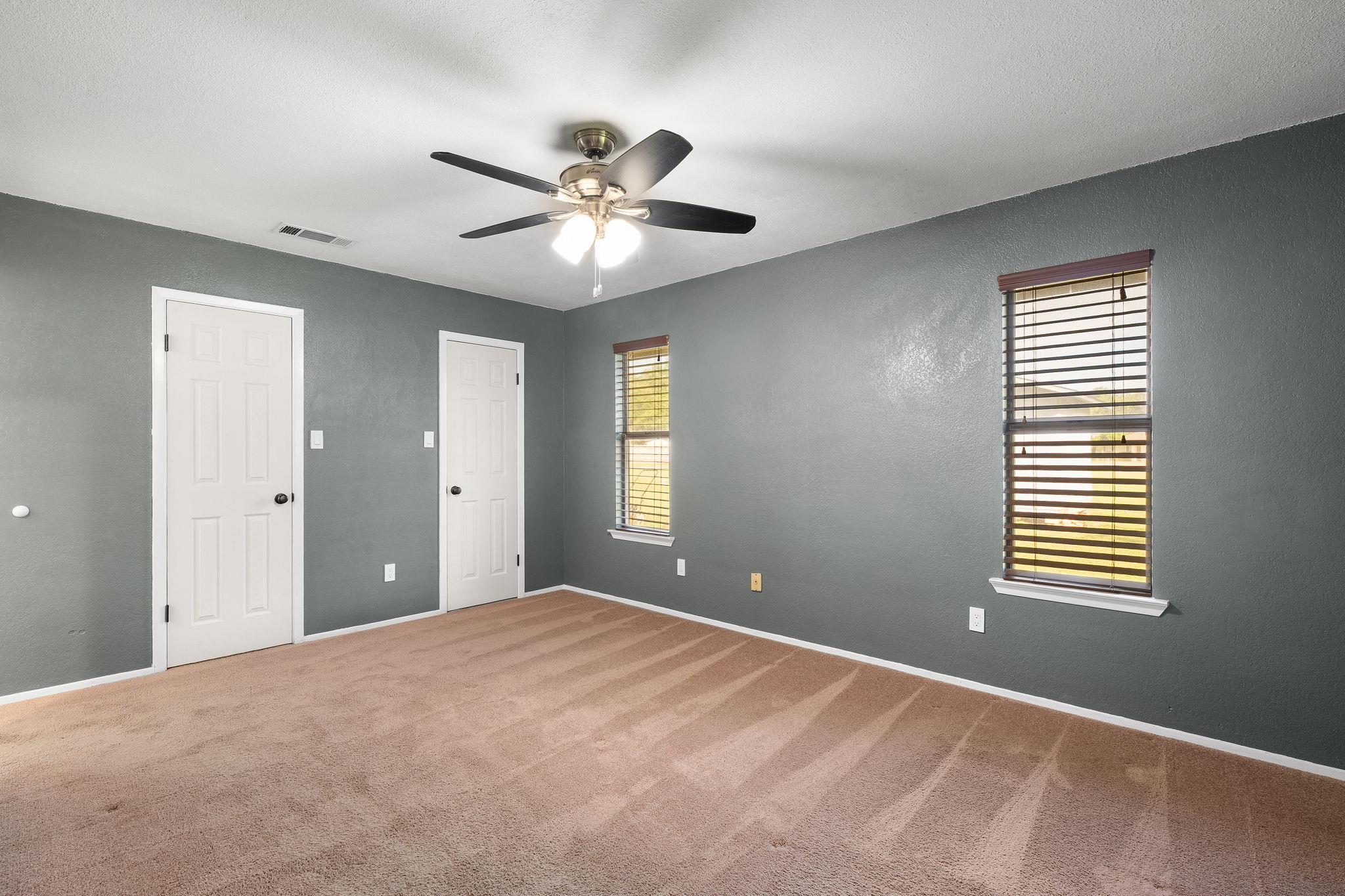 909 Garden View Dr, Georgetown, TX 78628