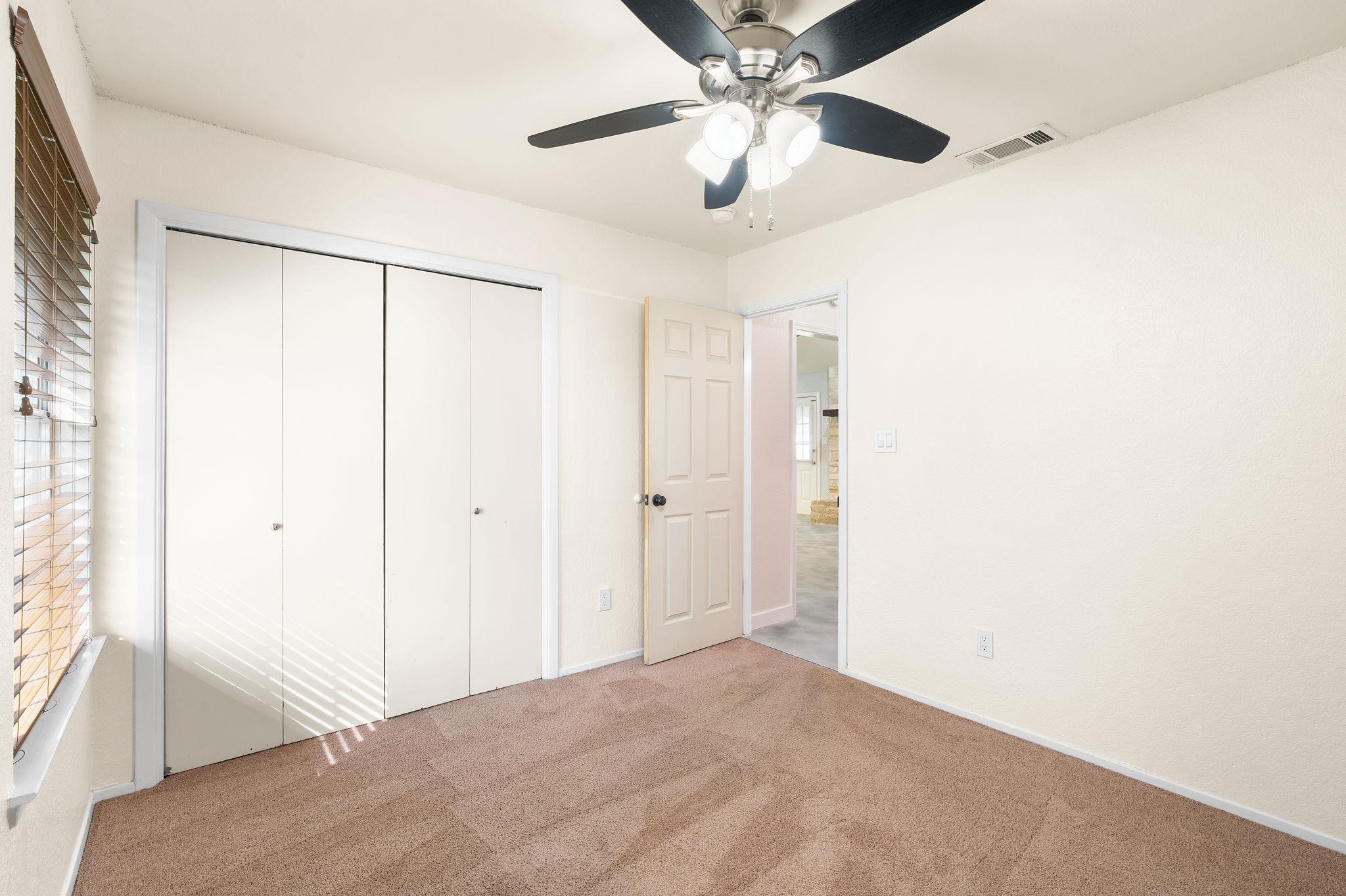 909 Garden View Dr, Georgetown, TX 78628