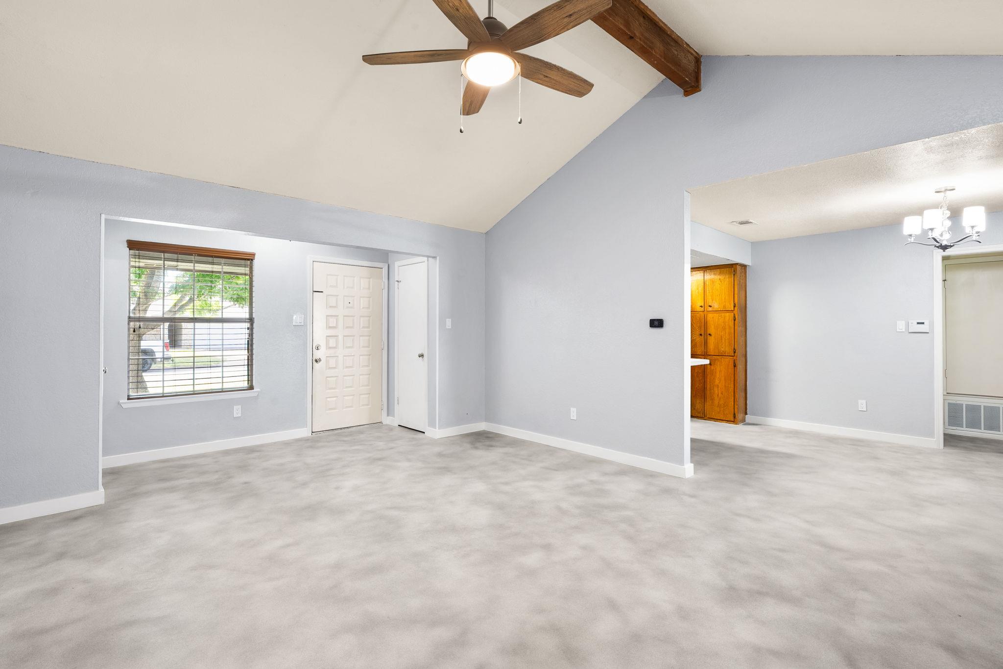 909 Garden View Dr, Georgetown, TX 78628