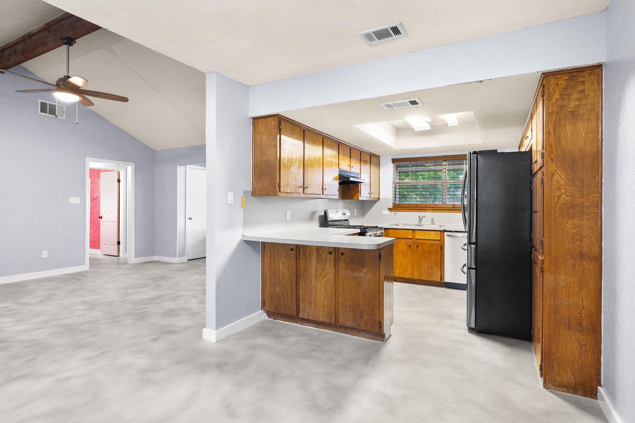 909 Garden View Dr, Georgetown, TX 78628