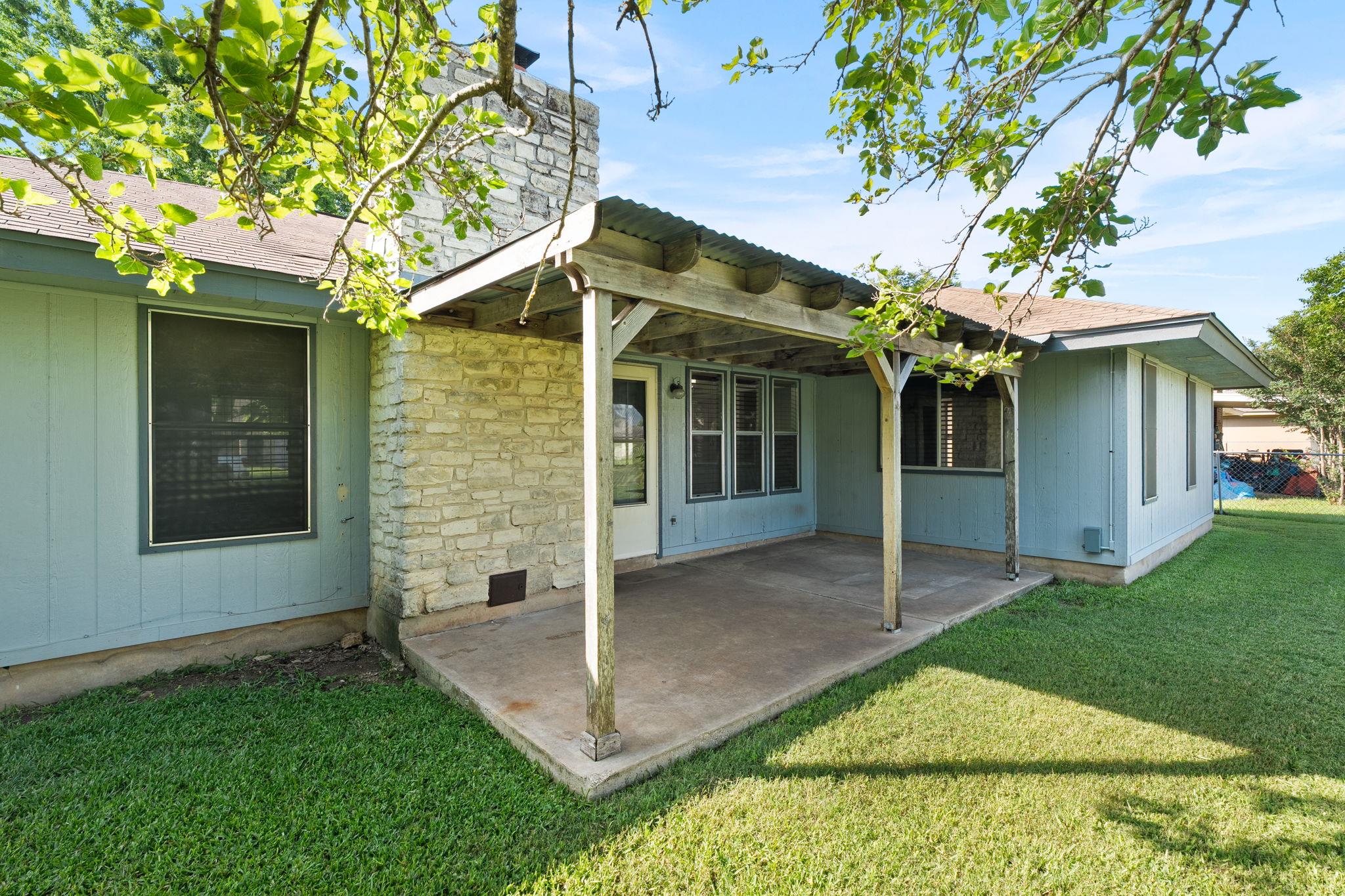 909 Garden View Dr, Georgetown, TX 78628
