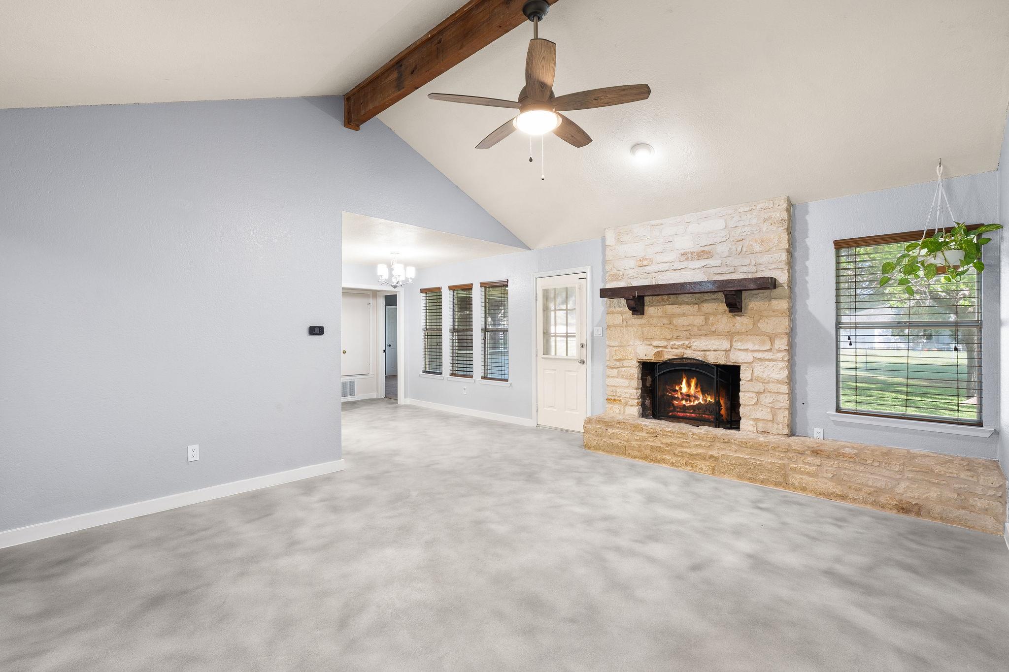 909 Garden View Dr, Georgetown, TX 78628