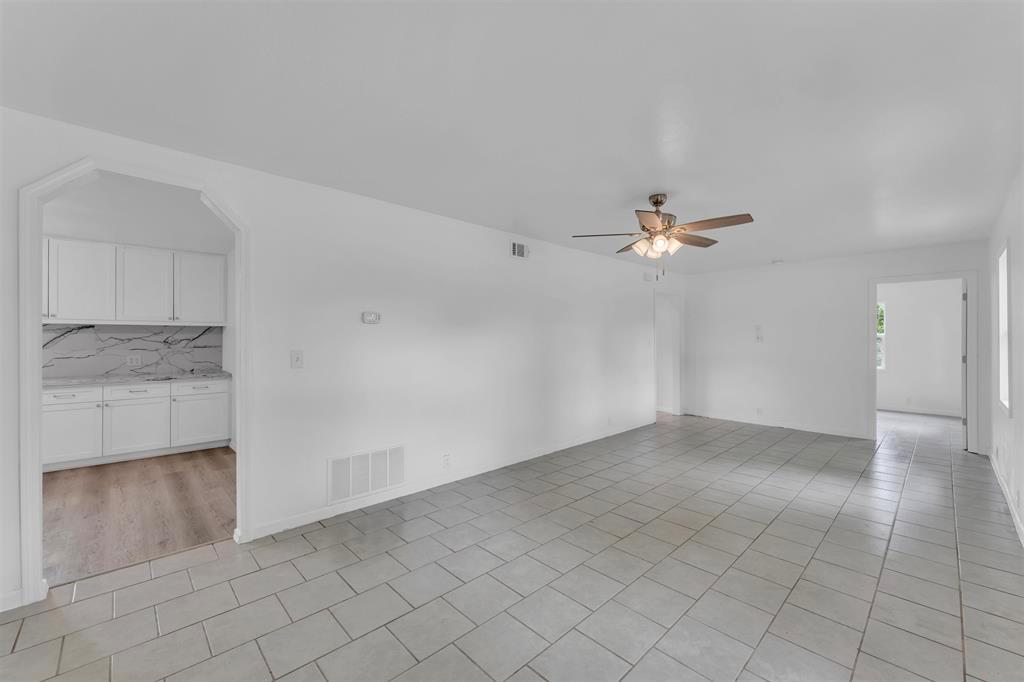 1002 S Pierce St, Burnet, TX 78611