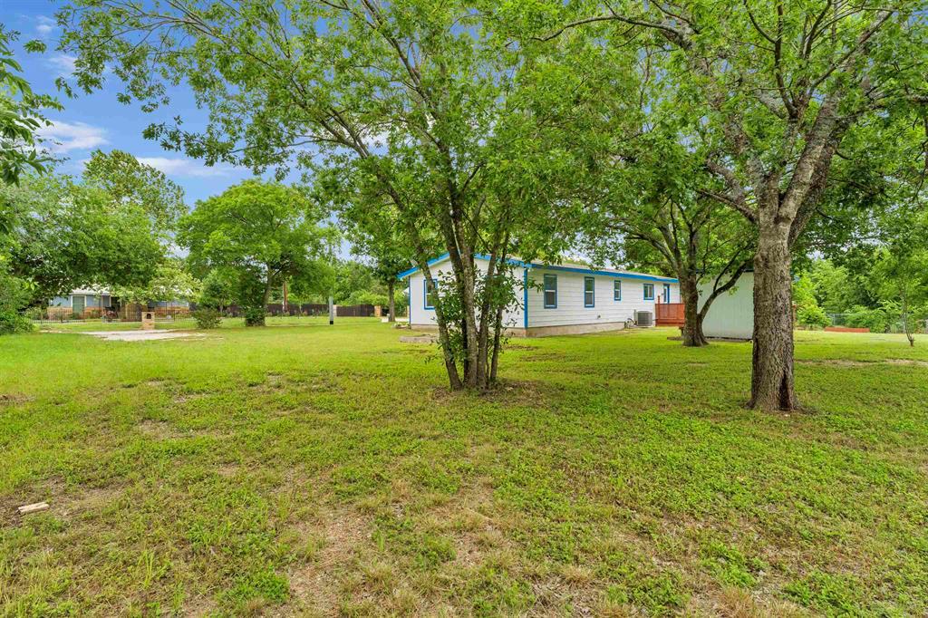 1002 S Pierce St, Burnet, TX 78611