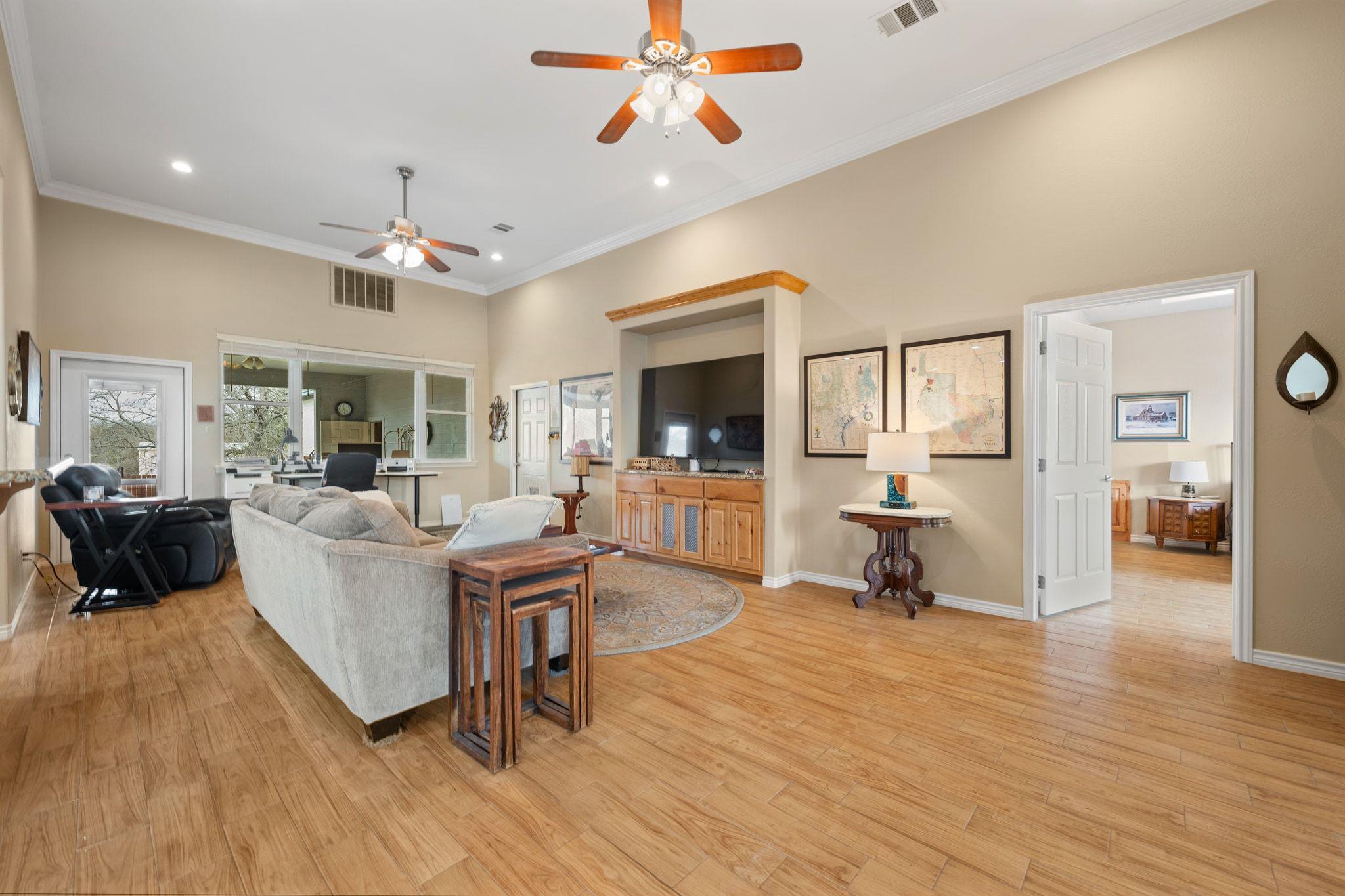 Kingsland, TX 78639