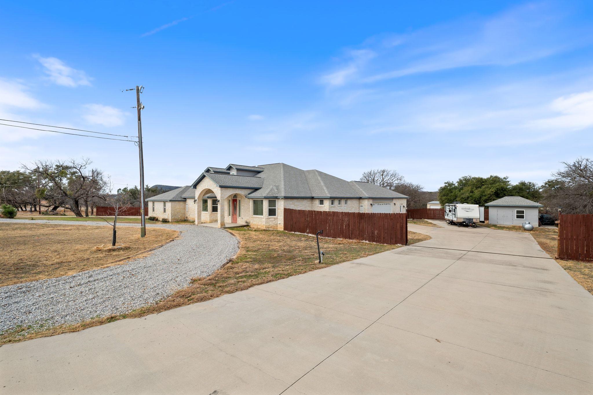 Kingsland, TX 78639