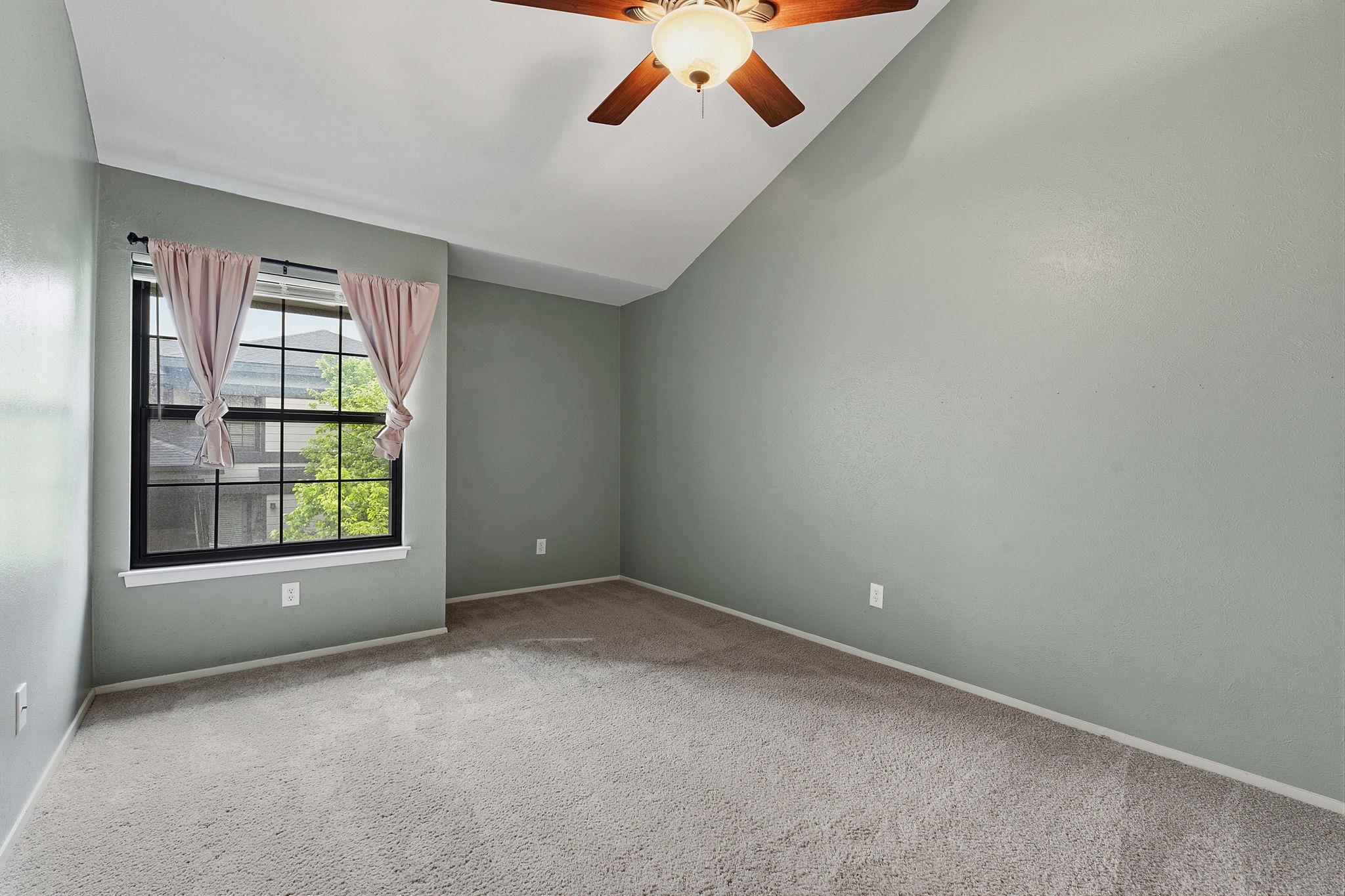 1748 Ohlen Rd # 24, Austin, TX 78757