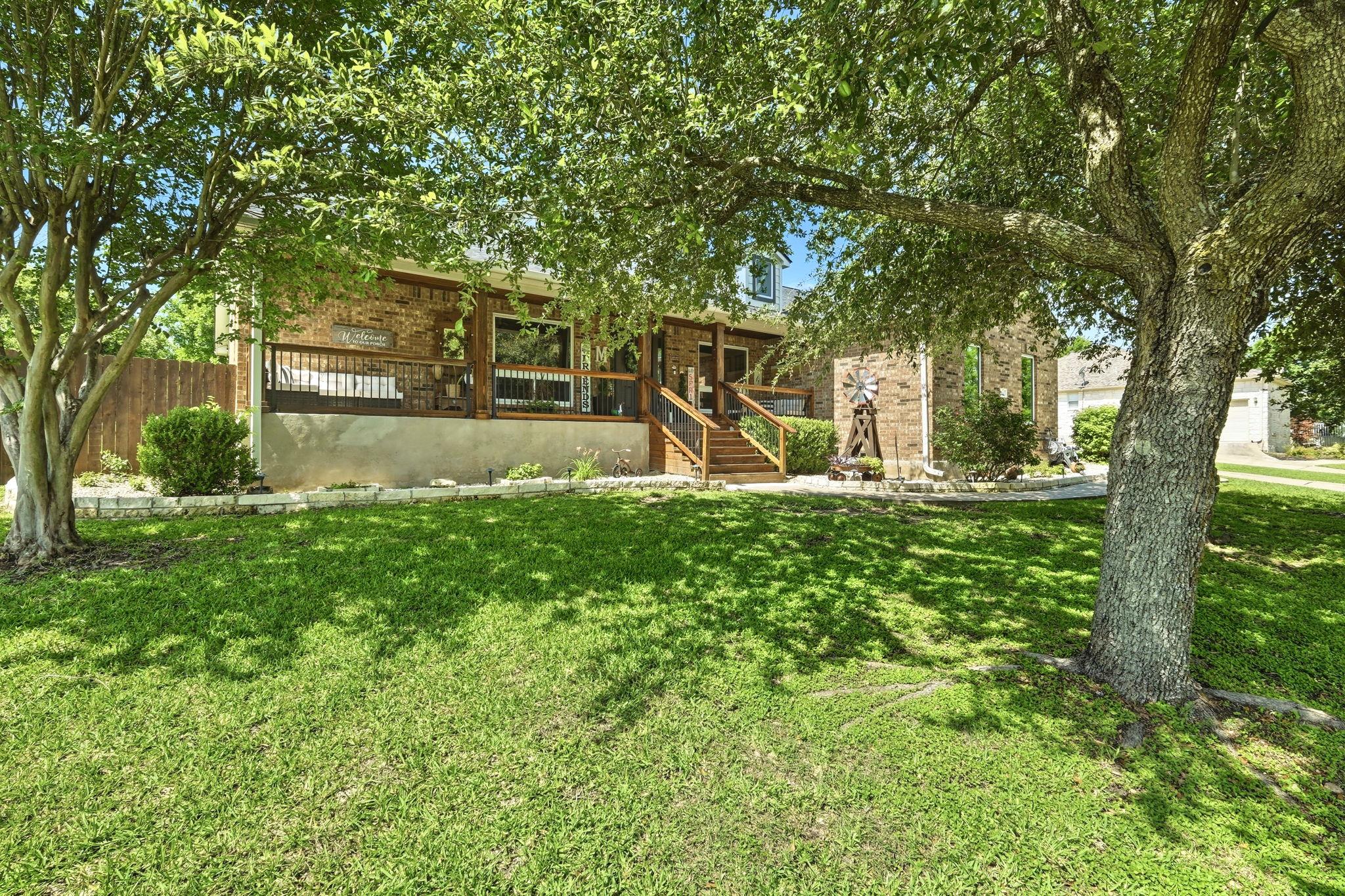 204 Blanco Dr, Hutto, TX 78634
