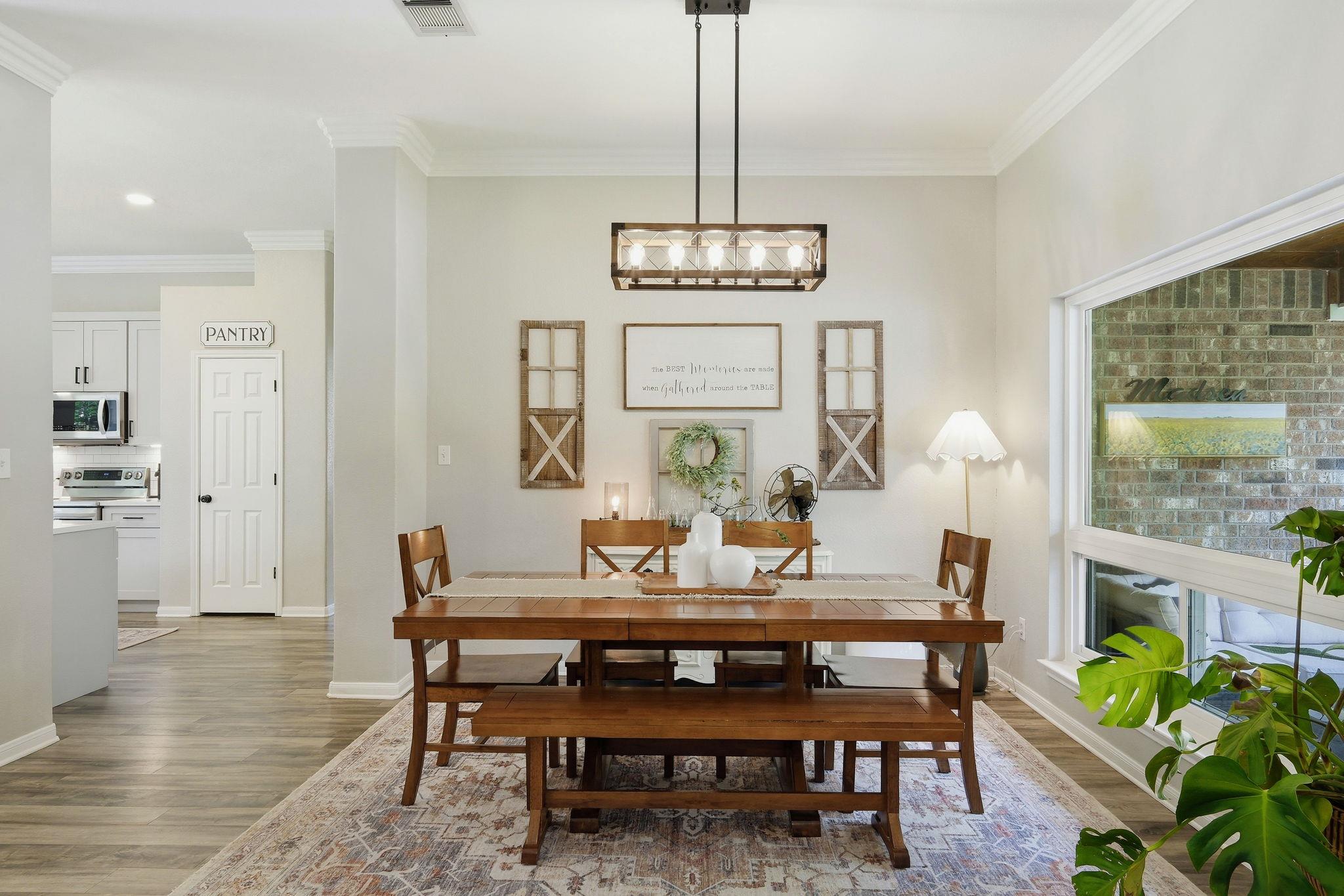 204 Blanco Dr, Hutto, TX 78634