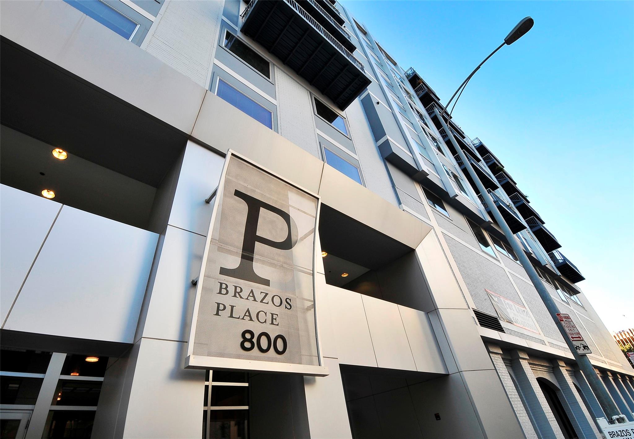 800 Brazos St # 1111, Austin, TX 78701