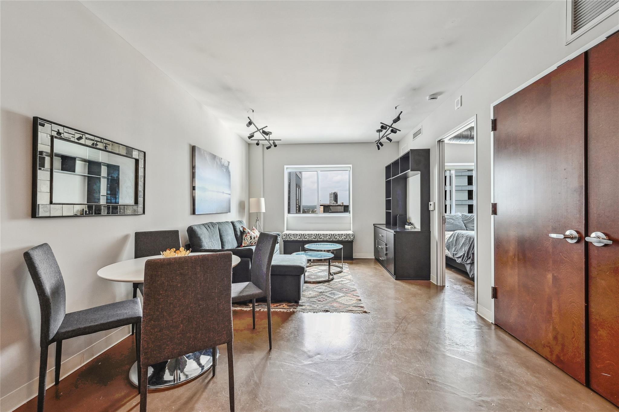 800 Brazos St # 1111, Austin, TX 78701
