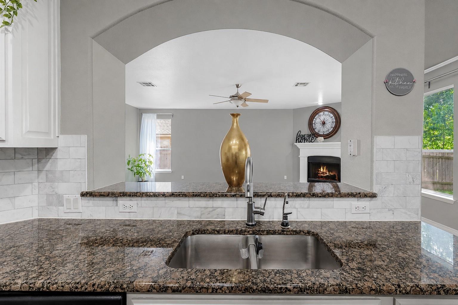 1114 Canyon Maple Rd, Pflugerville, TX 78660