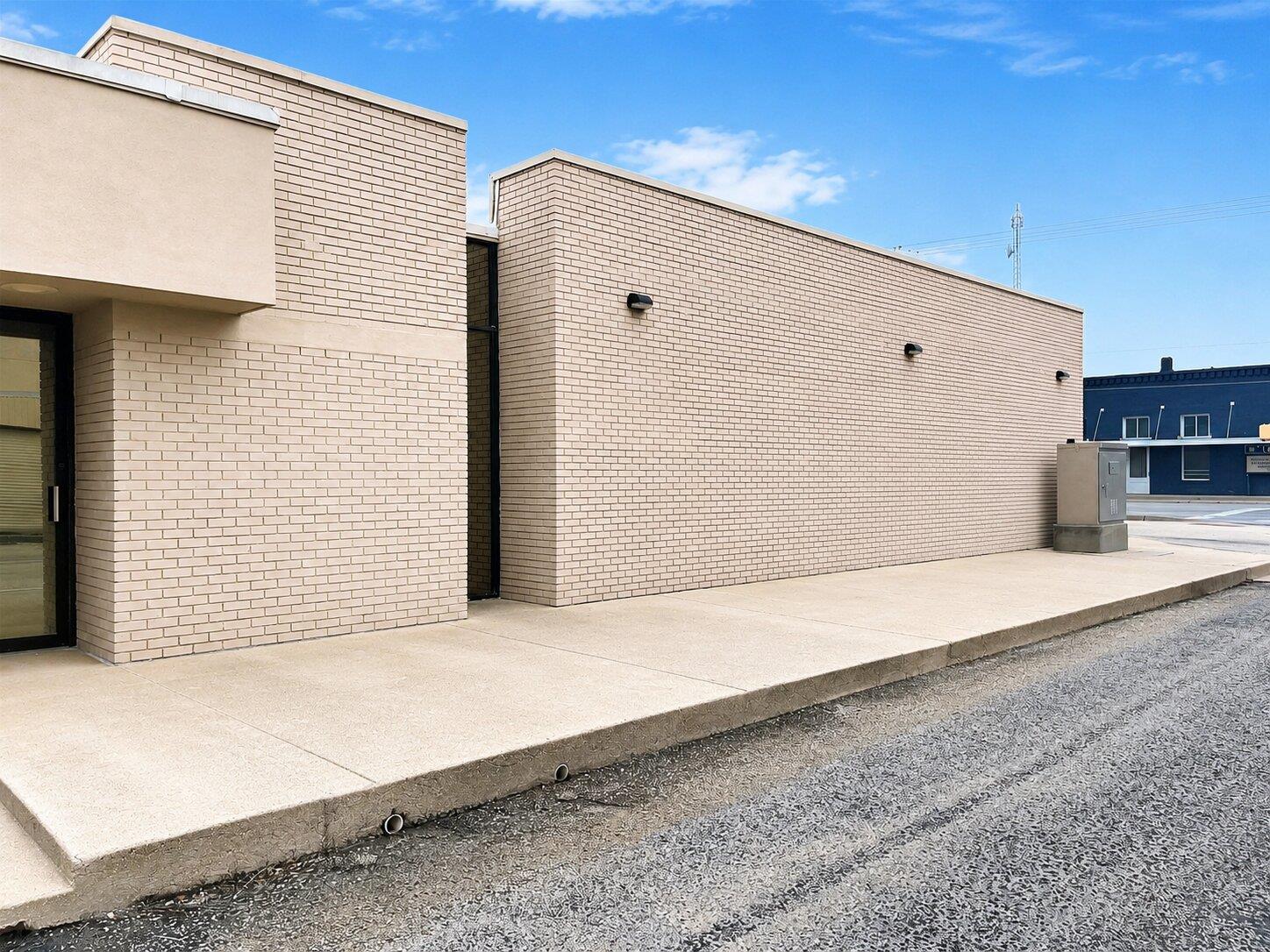 101 N 4TH St, Lometa, TX 76853
