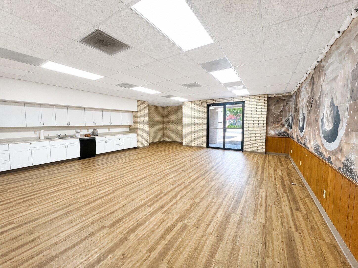 101 N 4TH St, Lometa, TX 76853