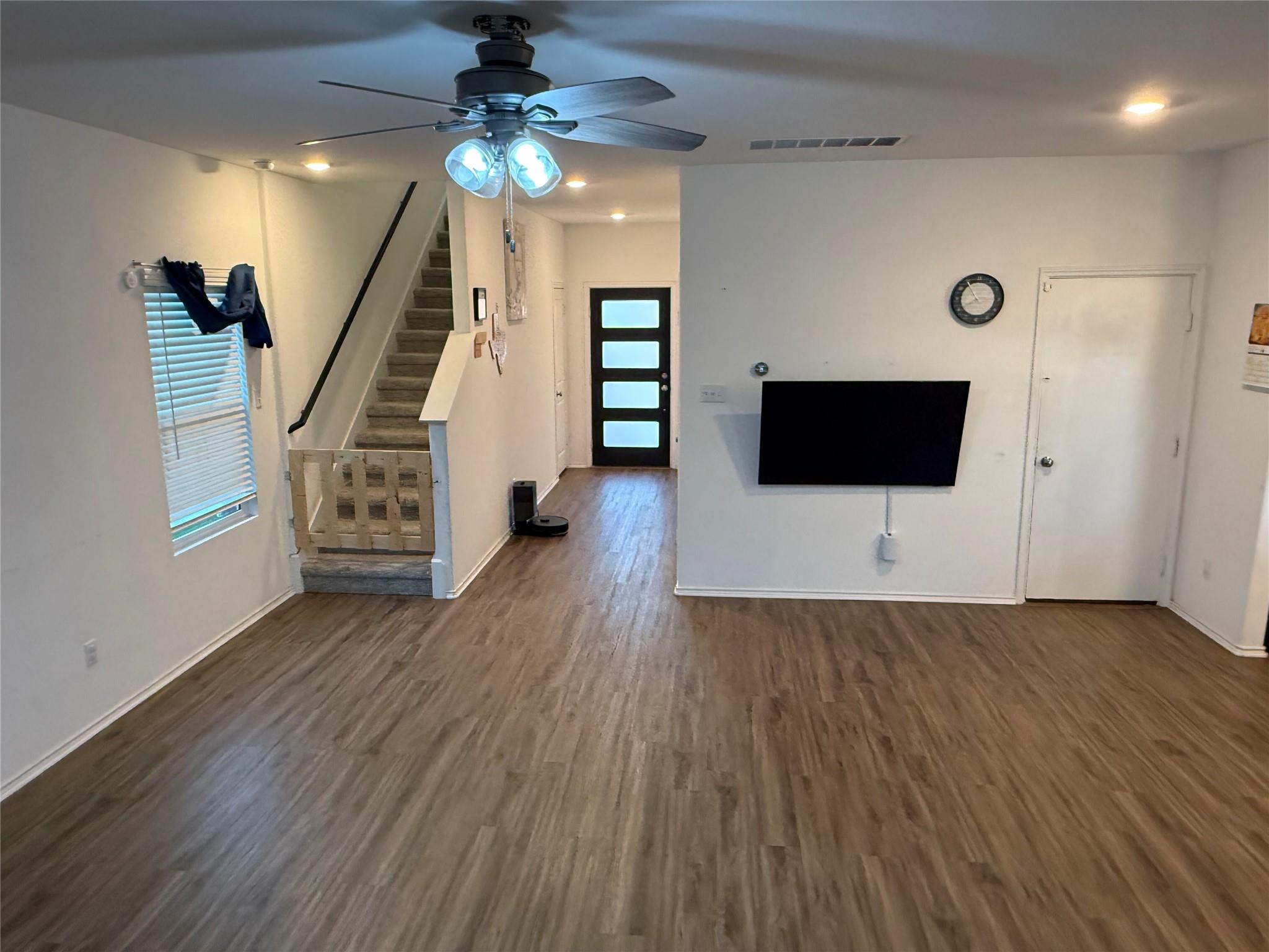 230 Milliner Loop, Hutto, TX 78634