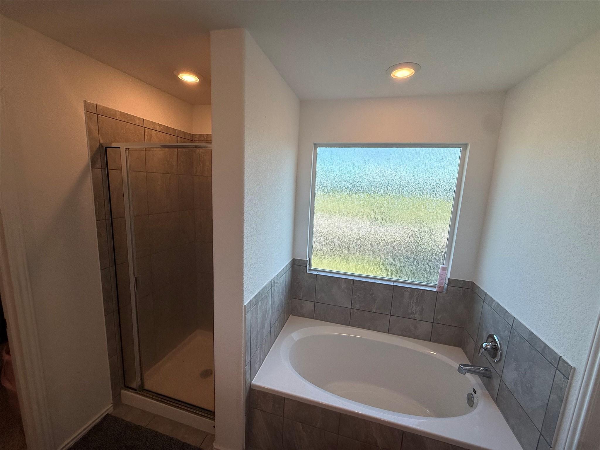 230 Milliner Loop, Hutto, TX 78634