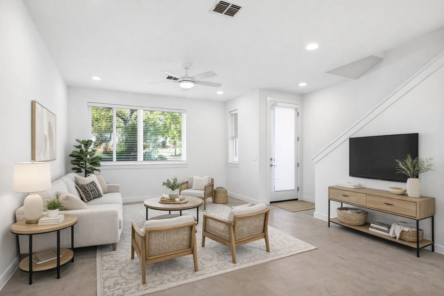814 N Bluff Dr # 074, Austin, TX 78745