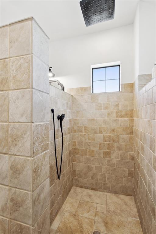 18852 Hidden Ridge Pl, Jonestown, TX 78645