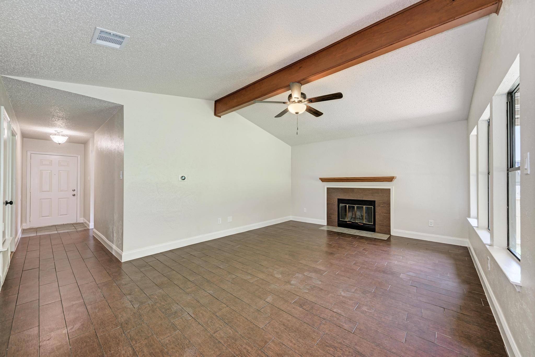 12108 CARNFORTH Dr, Austin, TX 78753