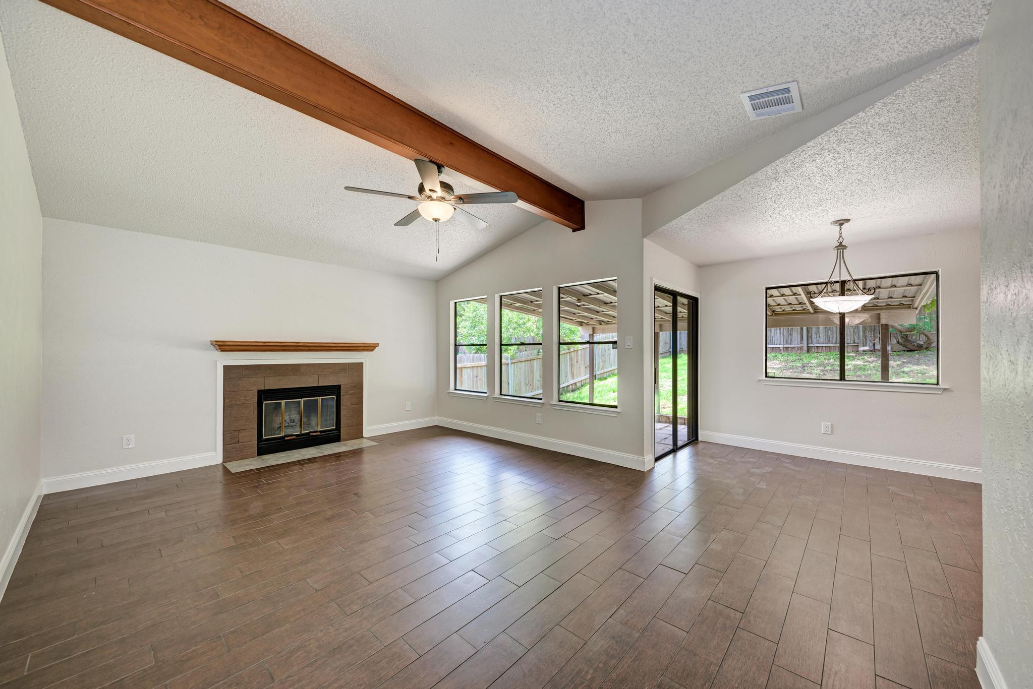 12108 CARNFORTH Dr, Austin, TX 78753