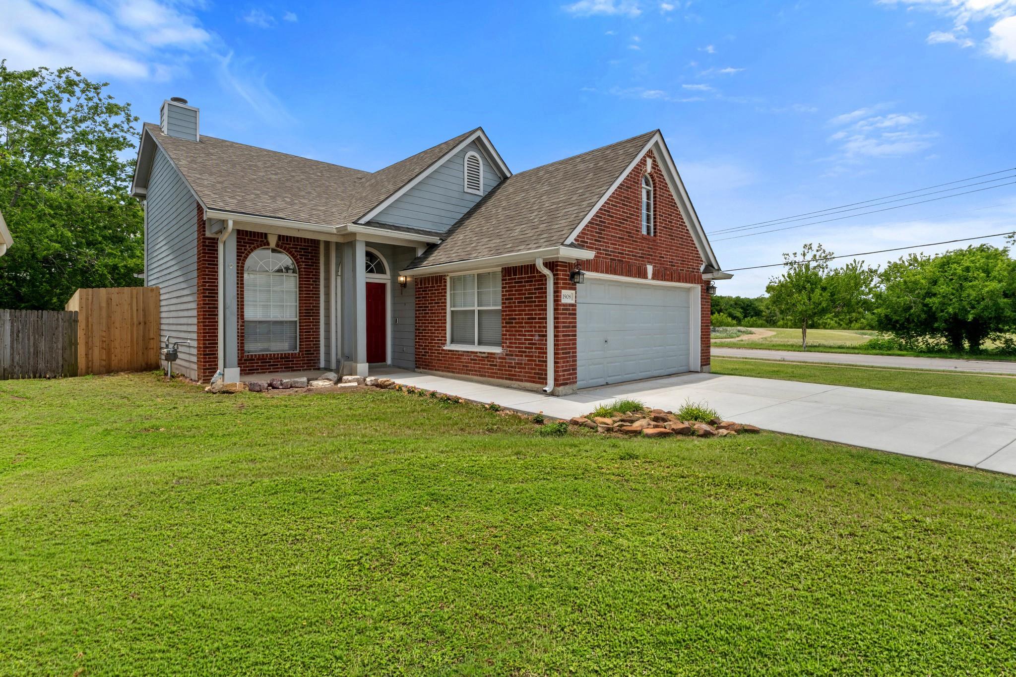 1908 Windy Park Dr, Round Rock, TX 78664