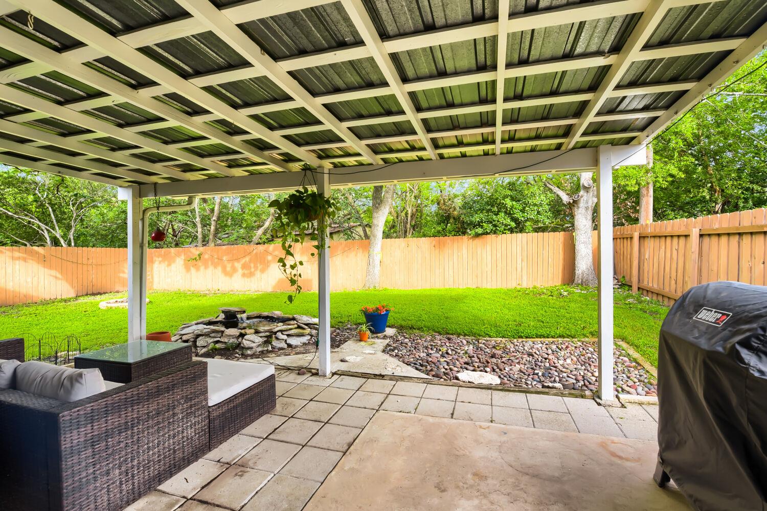 8804 United Kingdom Dr, Austin, TX 78748