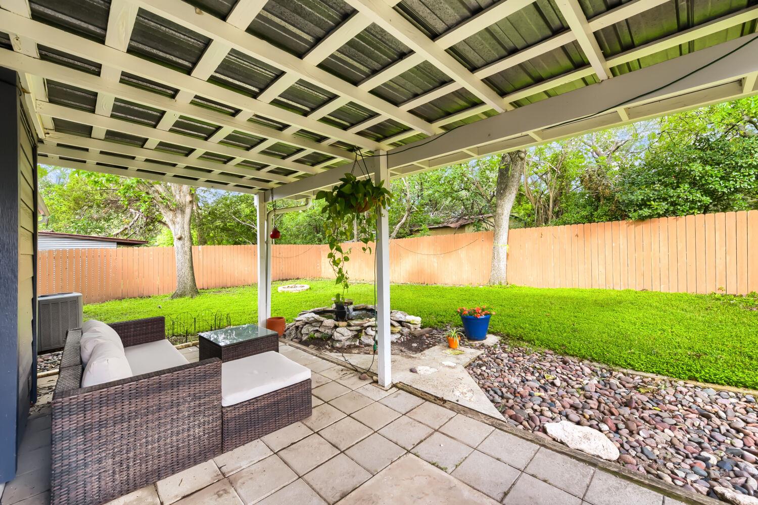 8804 United Kingdom Dr, Austin, TX 78748