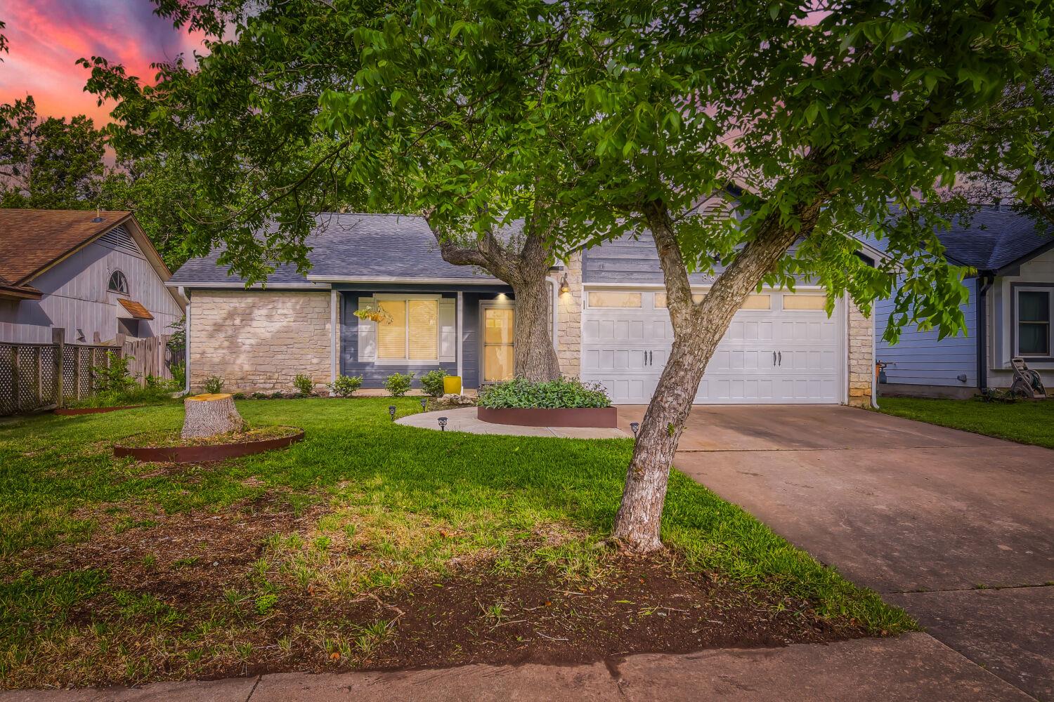 8804 United Kingdom Dr, Austin, TX 78748