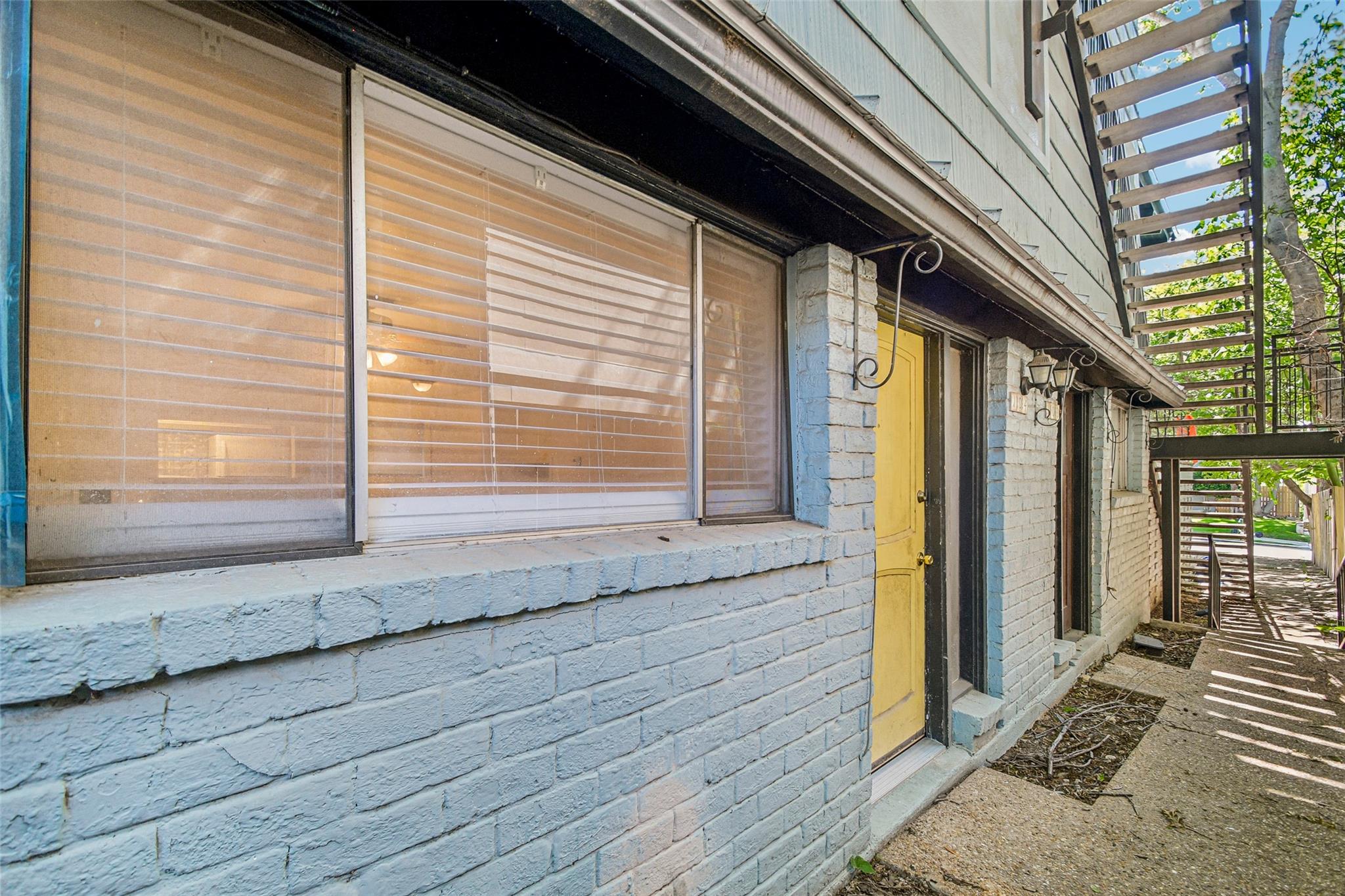 2413 Leon St # 104, Austin, TX 78705
