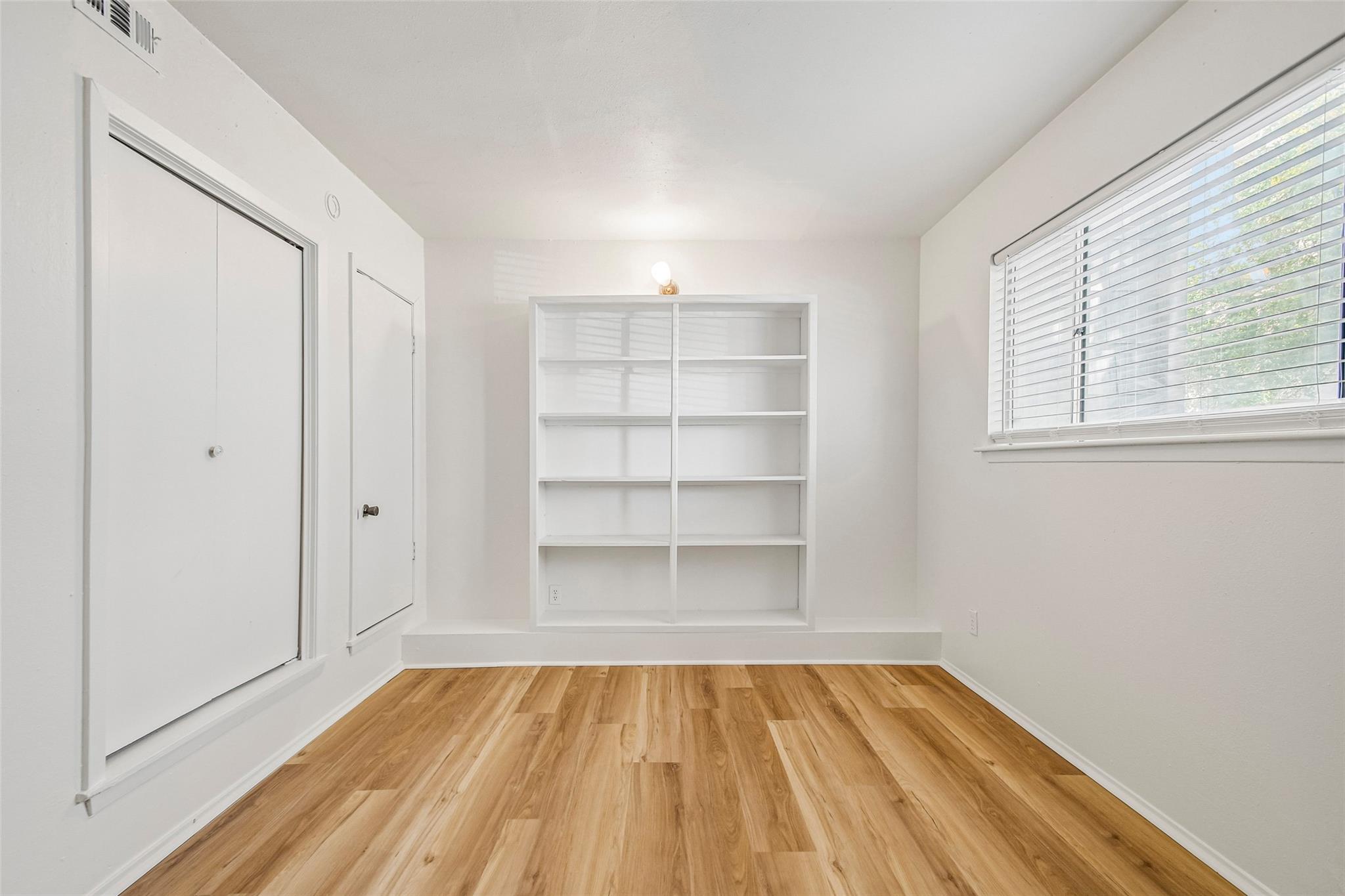 2413 Leon St # 104, Austin, TX 78705