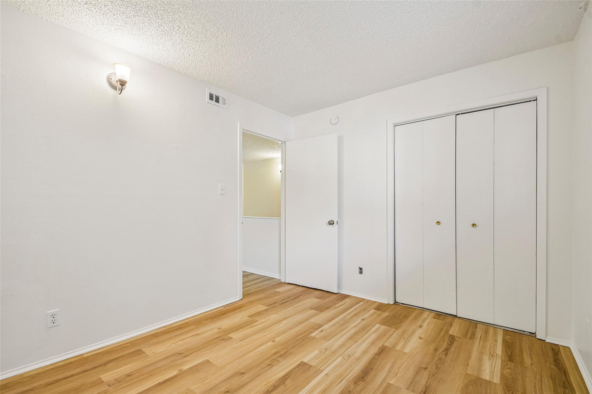2413 Leon St # 104, Austin, TX 78705