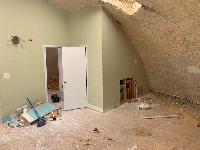 18501 N Venture Dr, Point Venture, TX 78645