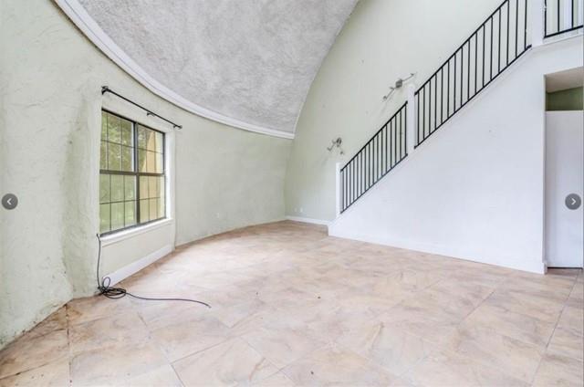 18501 N Venture Dr, Point Venture, TX 78645